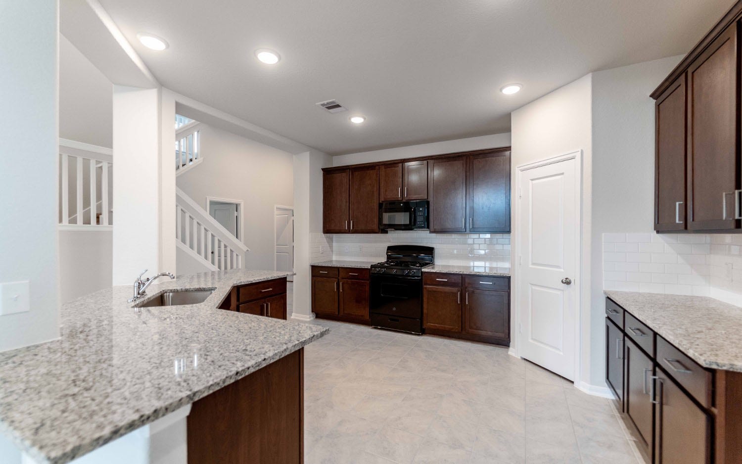 2710 Jasper Oaks Drive, Iowa Colony, TX 77583 2710 Jasper Oaks Drive, Iowa Colony, TX 77583