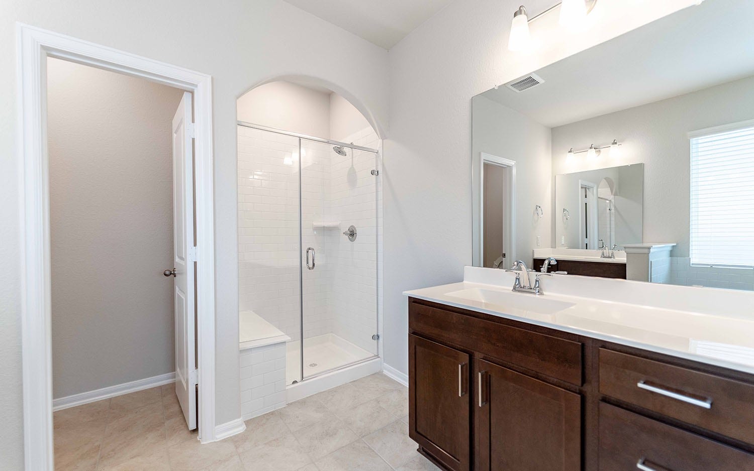 2710 Jasper Oaks Drive, Iowa Colony, TX 77583 2710 Jasper Oaks Drive, Iowa Colony, TX 77583