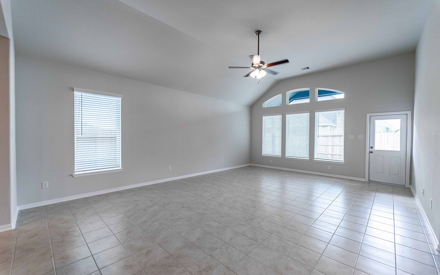 2710 Jasper Oaks Drive, Iowa Colony, TX 77583 2710 Jasper Oaks Drive, Iowa Colony, TX 77583