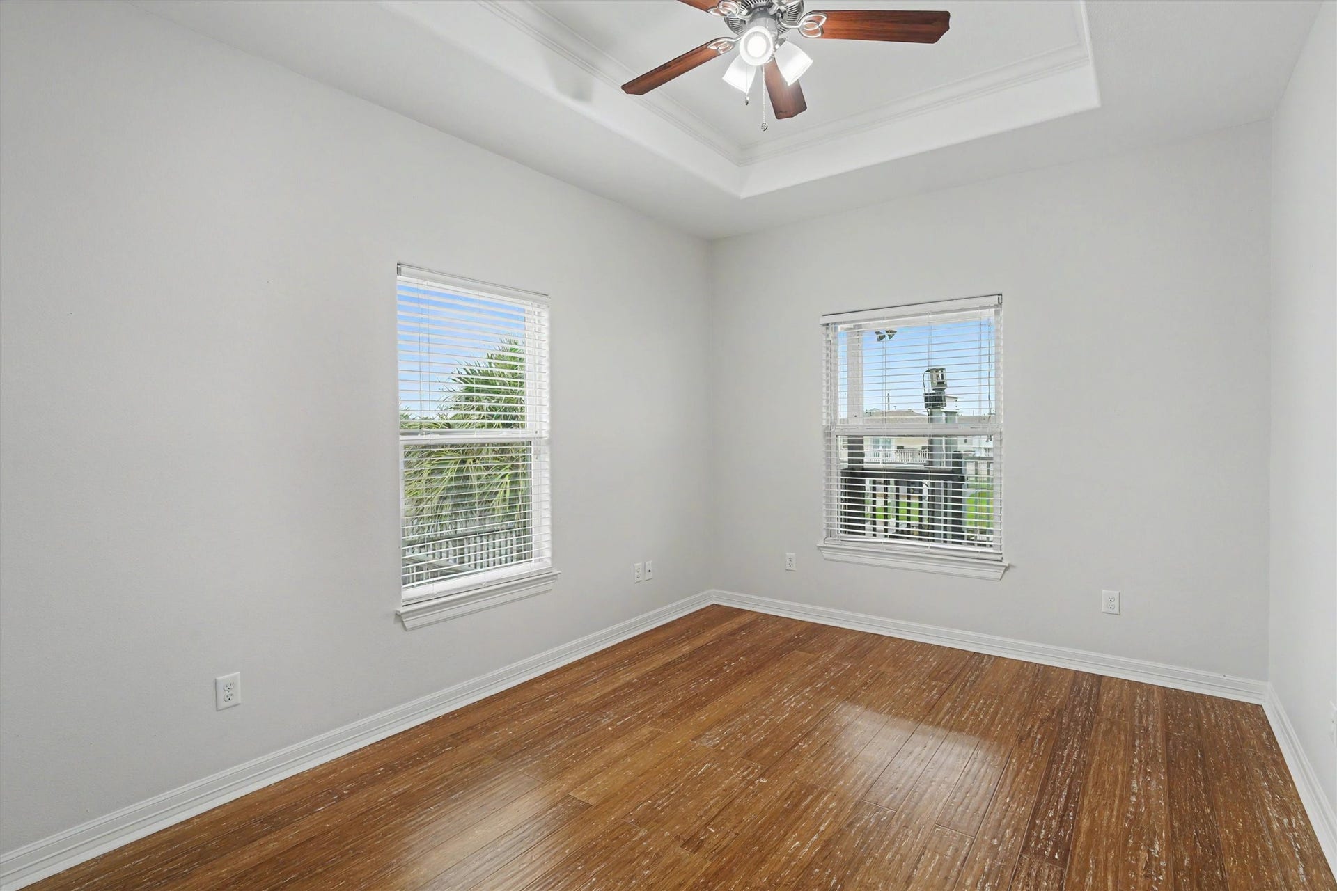 437 Pompano Street, Bayou Vista, TX 77563 This stunning waterside bedroom offers the ultimate in relaxation and tranquility with breathtaking water views that greet you each morning.