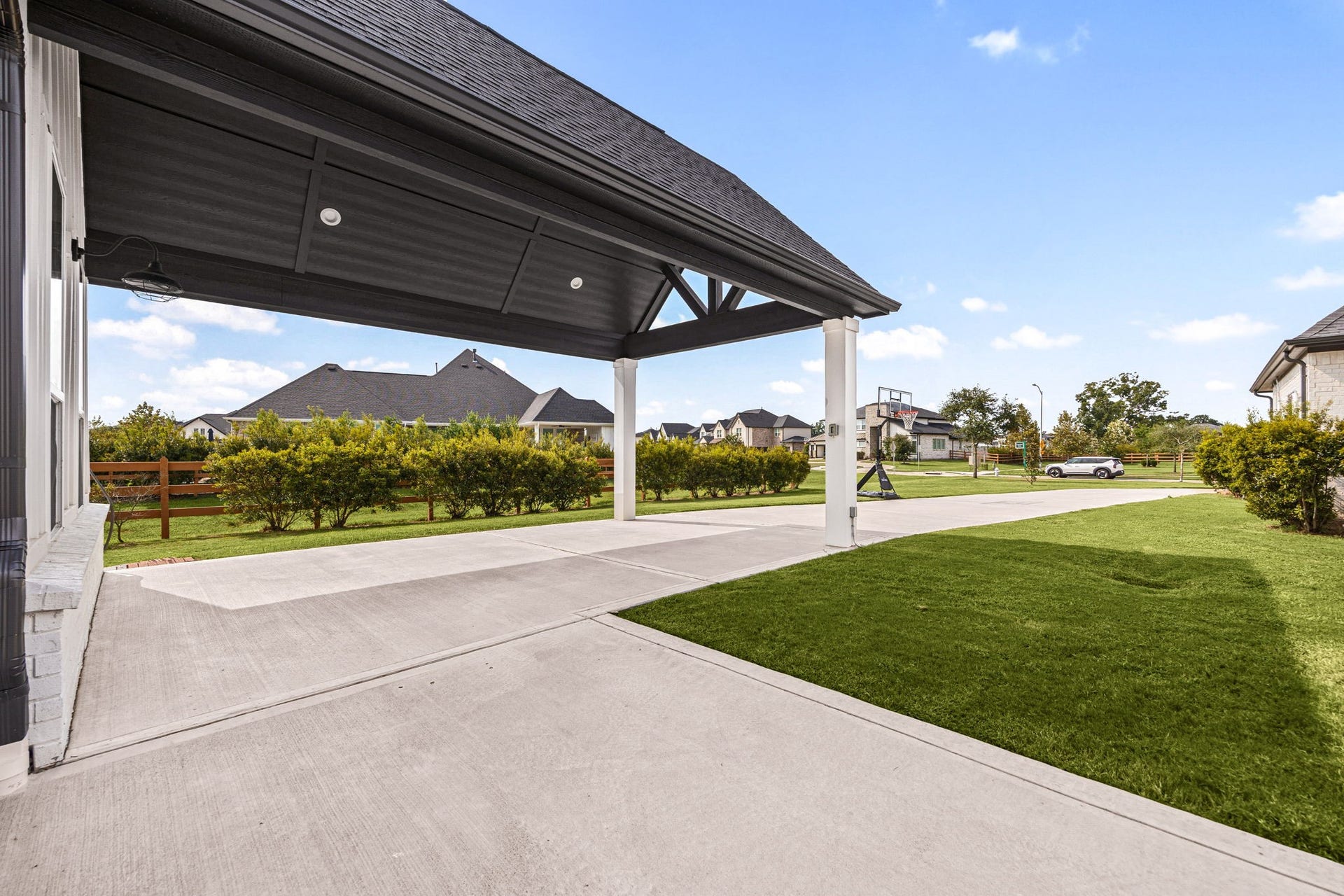 Porte Cochere right in front of the Casita
