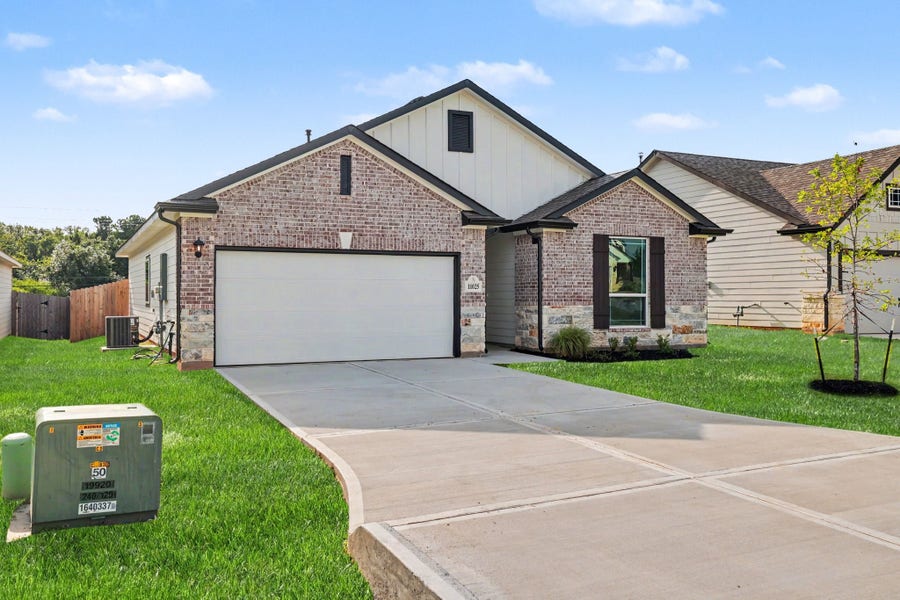 Property photo for 11025 Ondrea Drive, Willis, TX