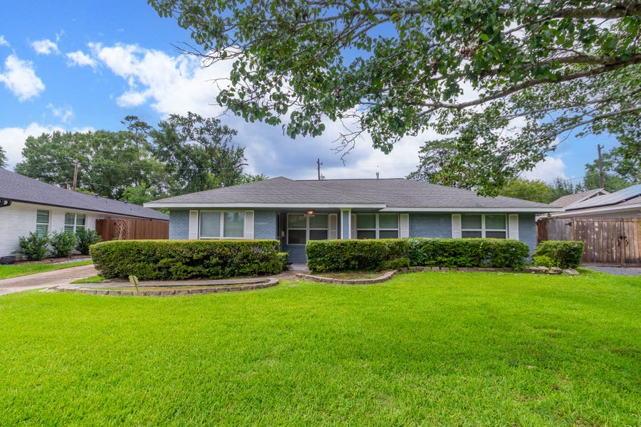 Property photo for 1810 Viking Drive, Houston, TX