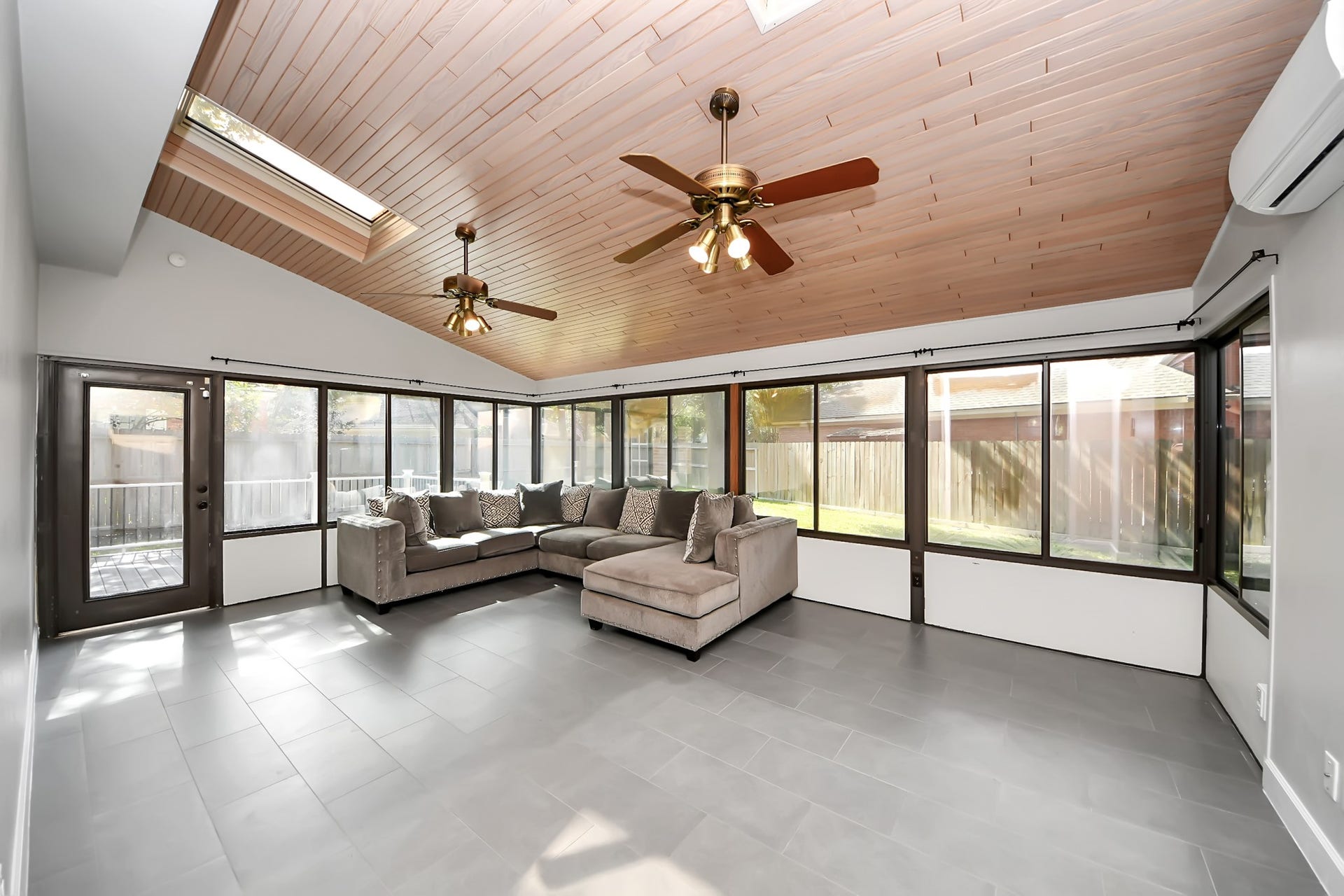 24 Hornsilver Place, The Woodlands, TX 77381 Tons of natural light and easy access to the backyard.