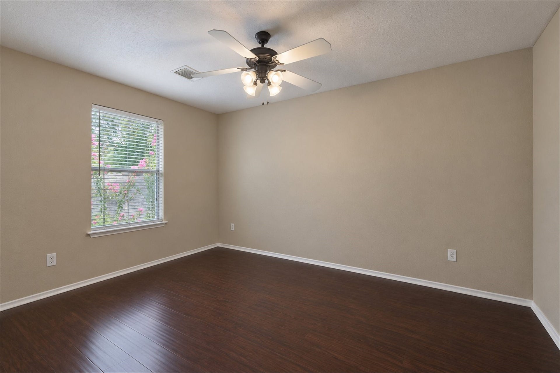11707 River Vine Court, Tomball, TX 77377 Bedroom upstairs