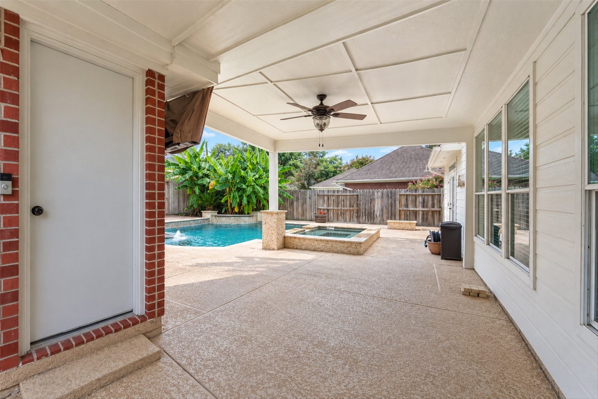 11707 River Vine Court, Tomball, TX 77377 Garage/Patio