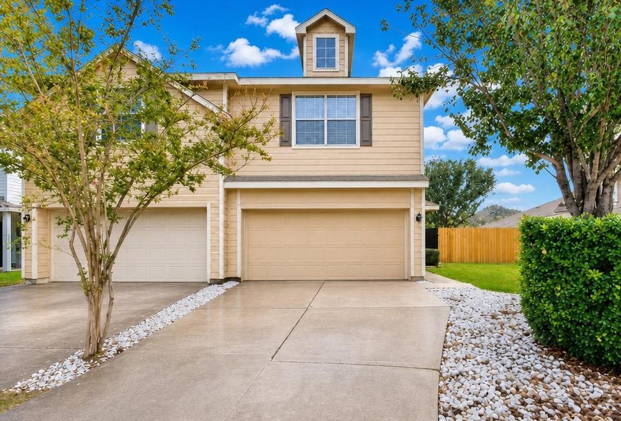 Property photo for 16659 Newglen Lane, Houston, TX