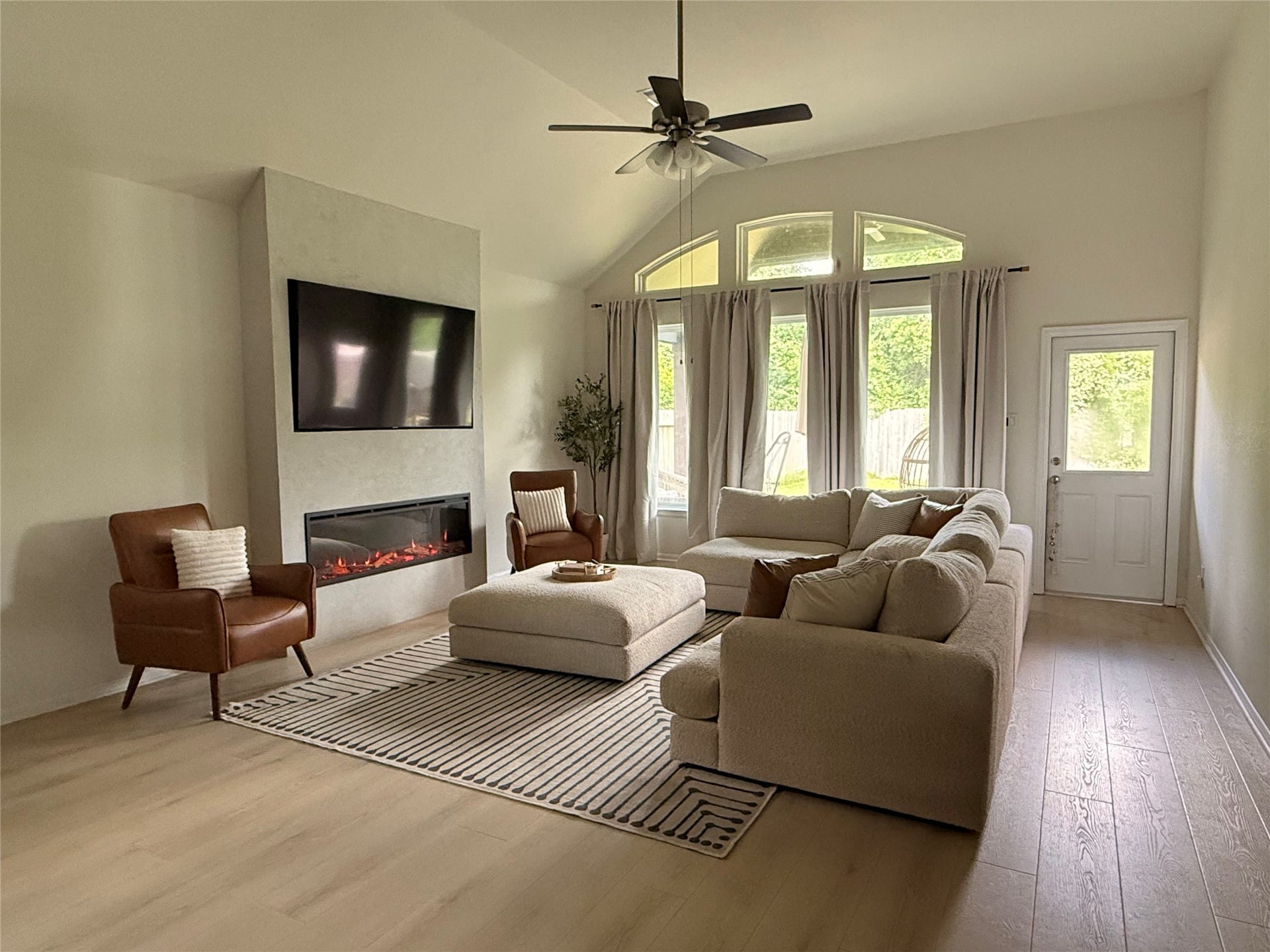 23609 Zinfandel Drive, Alvin, TX 77511 Living room with Custom Fireplace