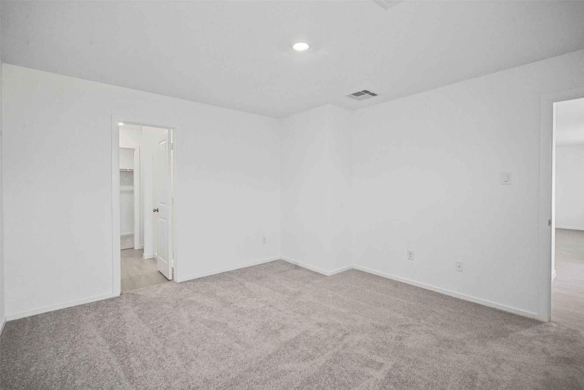 1718 Primrose Pointe Drive, Crosby, TX 77532 Generous proportions give you flexibility beyond the bed, theres room to add dressers, seating, or your own personal touches without feeling crowded.