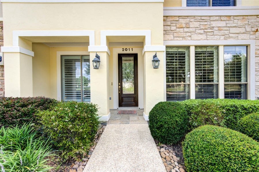 Property photo for 2011 Spring Cedar Lane, Houston, TX