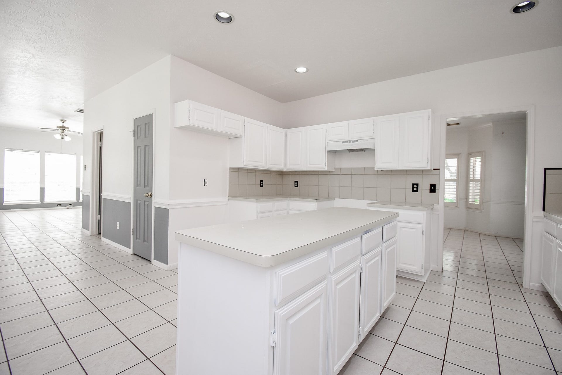 4311 Glen Avon Drive, Pasadena, TX 77505 4311 Glen Avon Drive, Pasadena, TX 77505