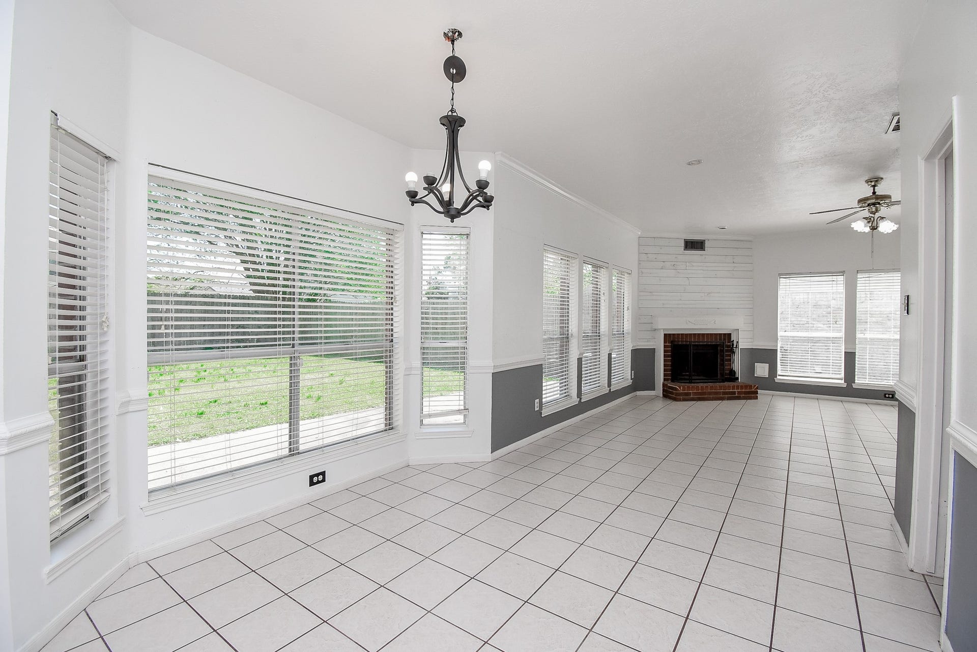 4311 Glen Avon Drive, Pasadena, TX 77505 Breakfast Room