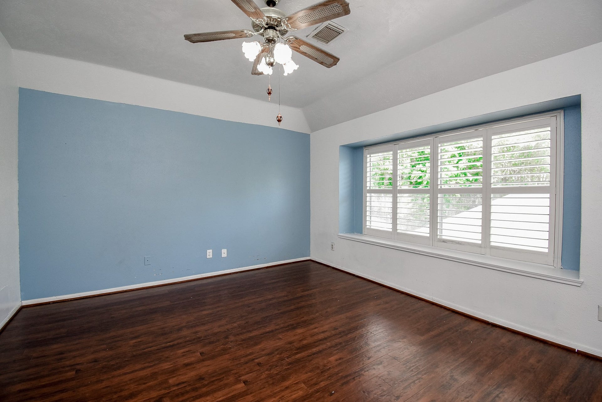 4311 Glen Avon Drive, Pasadena, TX 77505 Primary Bedroom