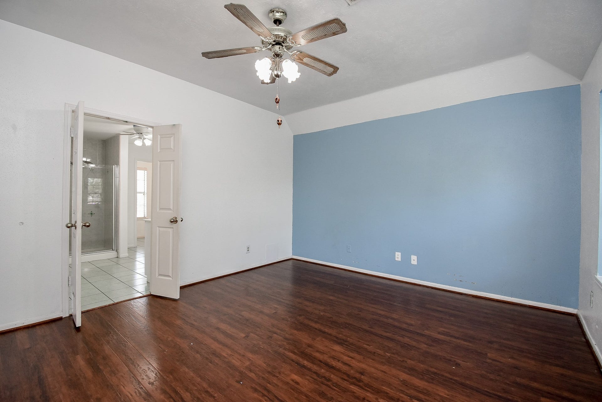 4311 Glen Avon Drive, Pasadena, TX 77505 Primary Bedroom