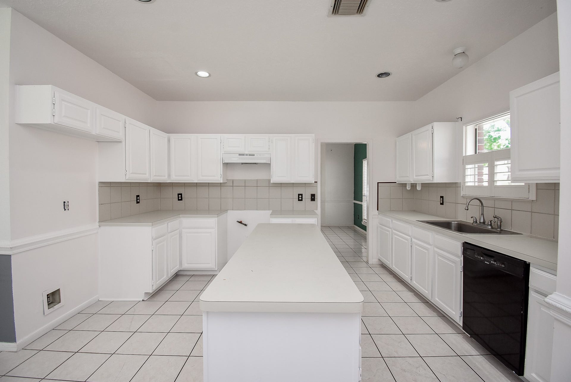 4311 Glen Avon Drive, Pasadena, TX 77505 4311 Glen Avon Drive, Pasadena, TX 77505
