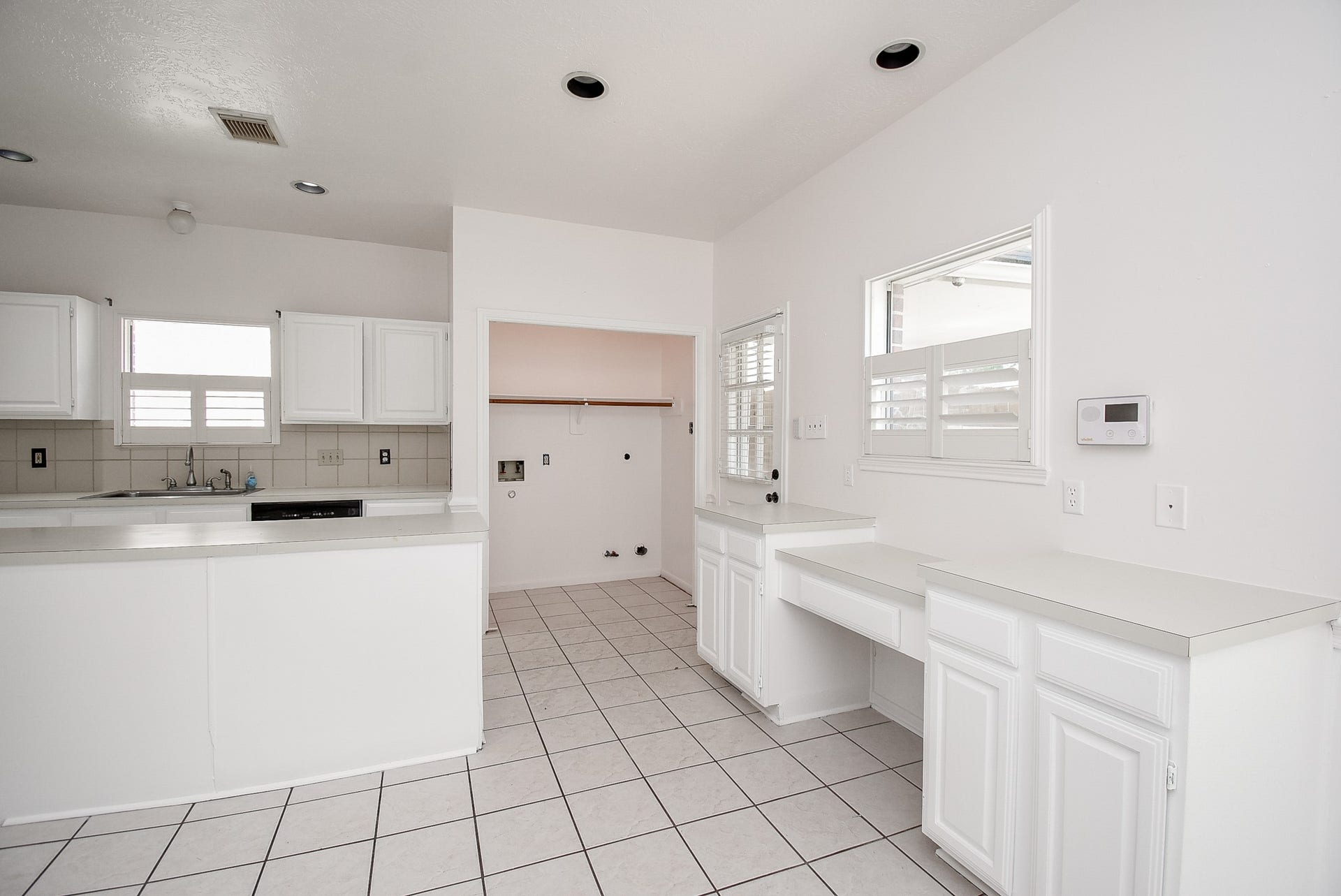 4311 Glen Avon Drive, Pasadena, TX 77505 4311 Glen Avon Drive, Pasadena, TX 77505