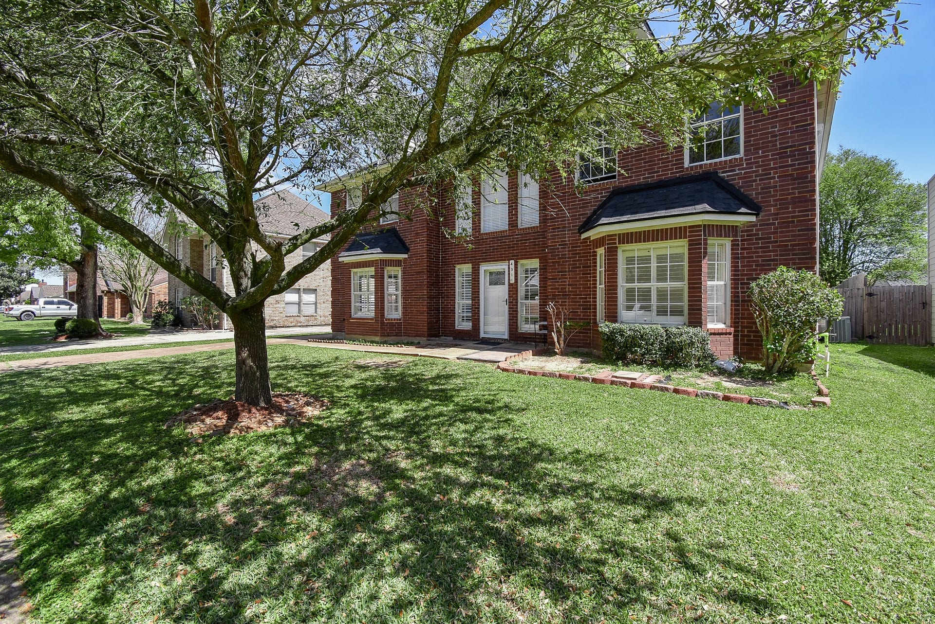 4311 Glen Avon Drive, Pasadena, TX 77505 4311 Glen Avon Drive, Pasadena, TX 77505