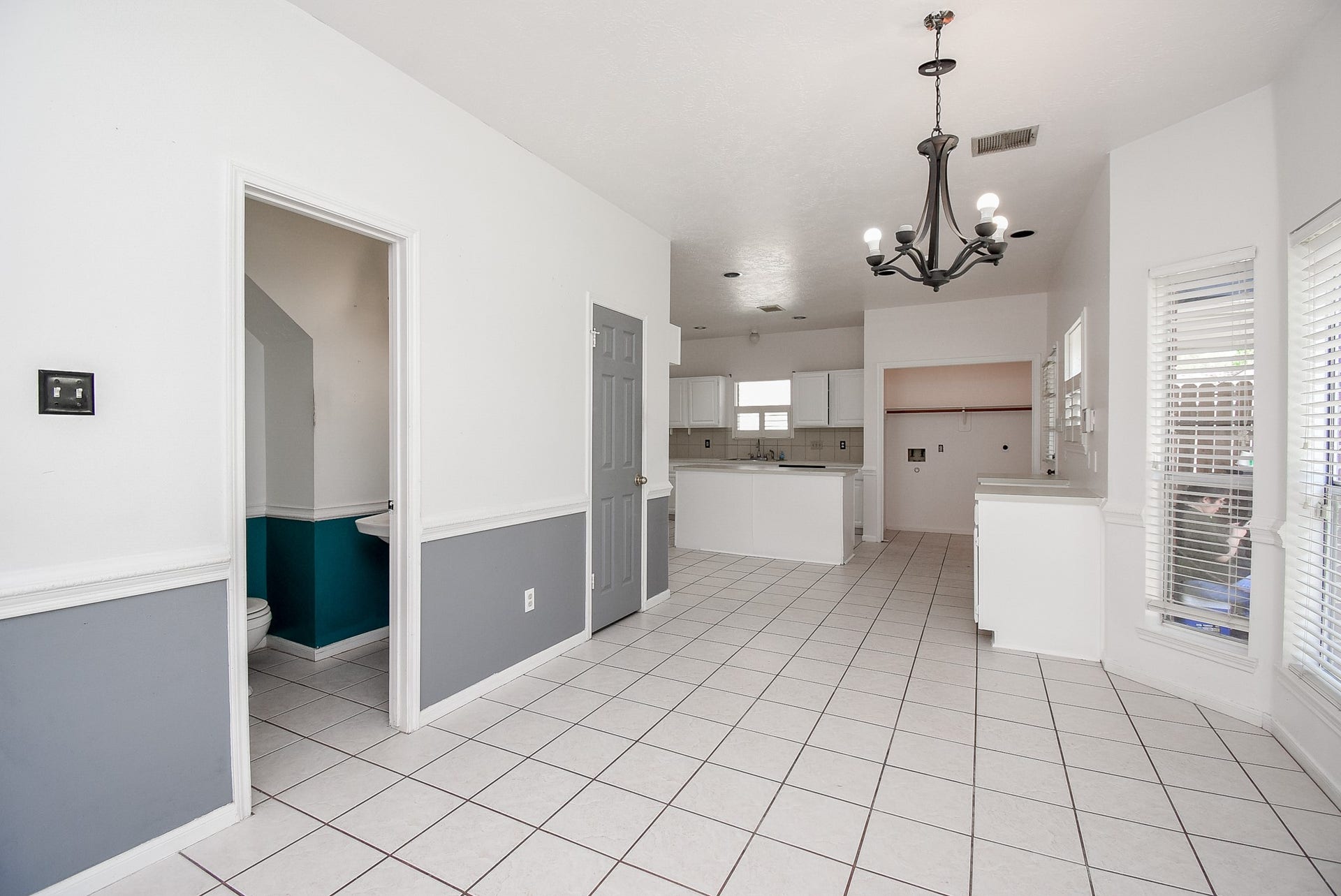4311 Glen Avon Drive, Pasadena, TX 77505 Breakfast Room