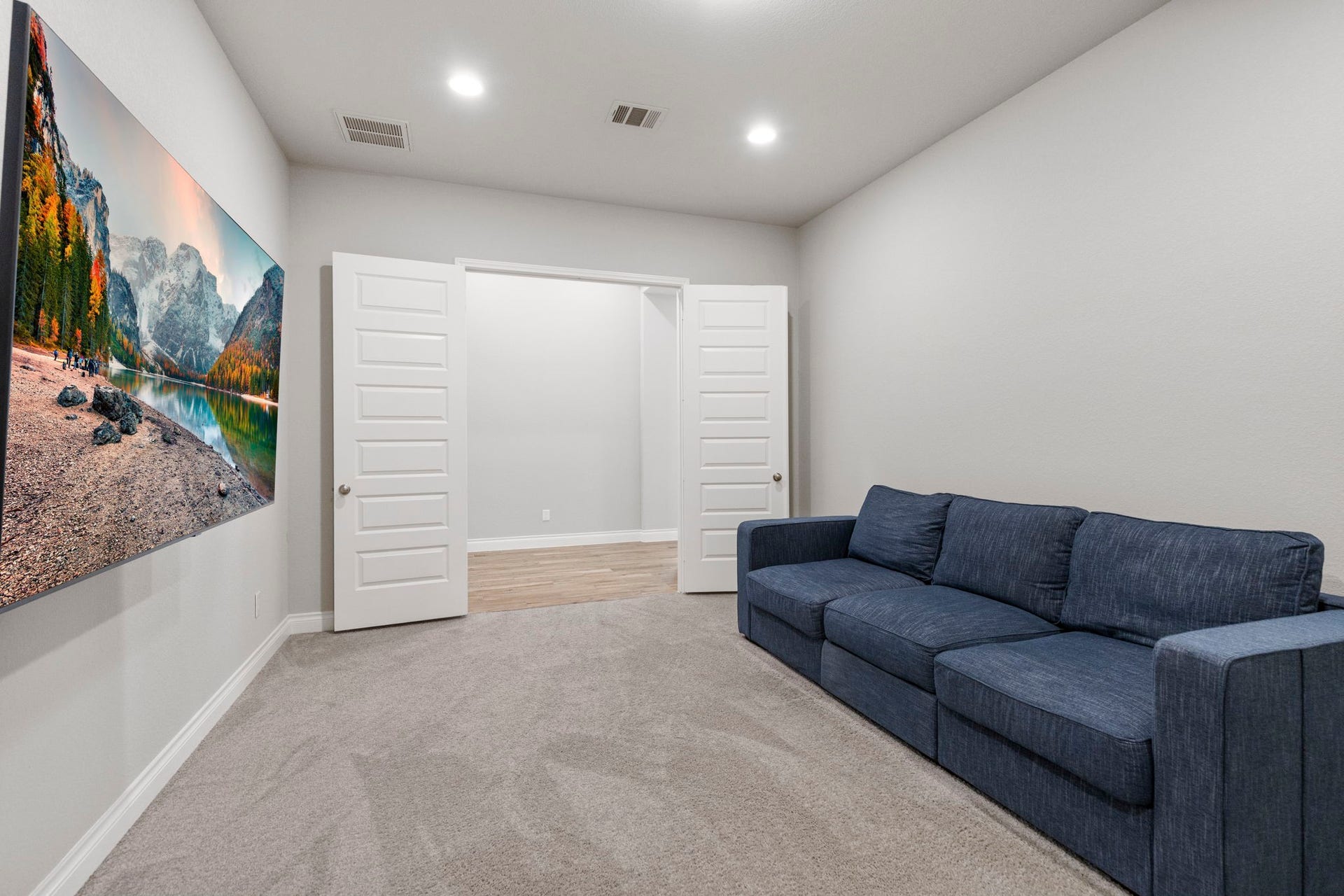 28309 Sterling Oak Drive, Spring, TX 77386 Media/flex room. Great for home gym or crafting area.