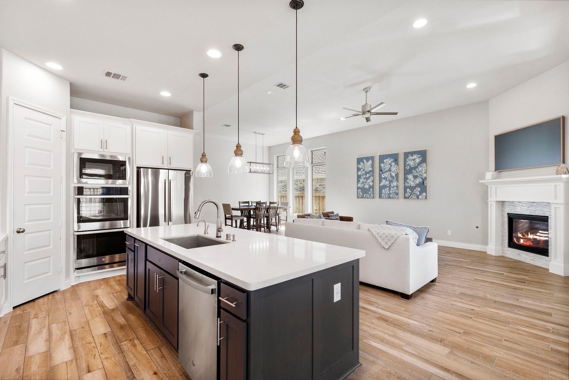 28309 Sterling Oak Drive, Spring, TX 77386 28309 Sterling Oak Drive, Spring, TX 77386