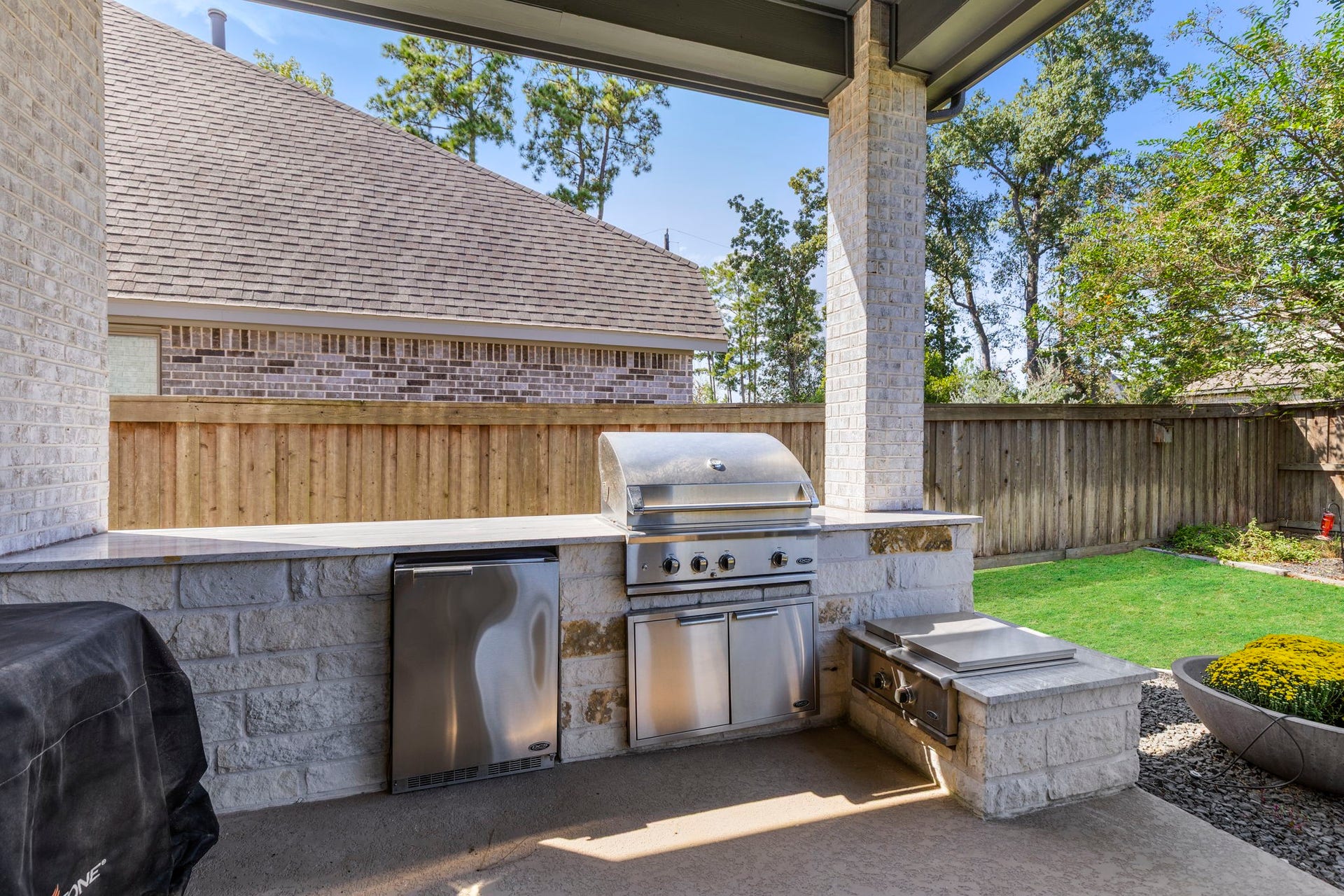 28309 Sterling Oak Drive, Spring, TX 77386 28309 Sterling Oak Drive, Spring, TX 77386
