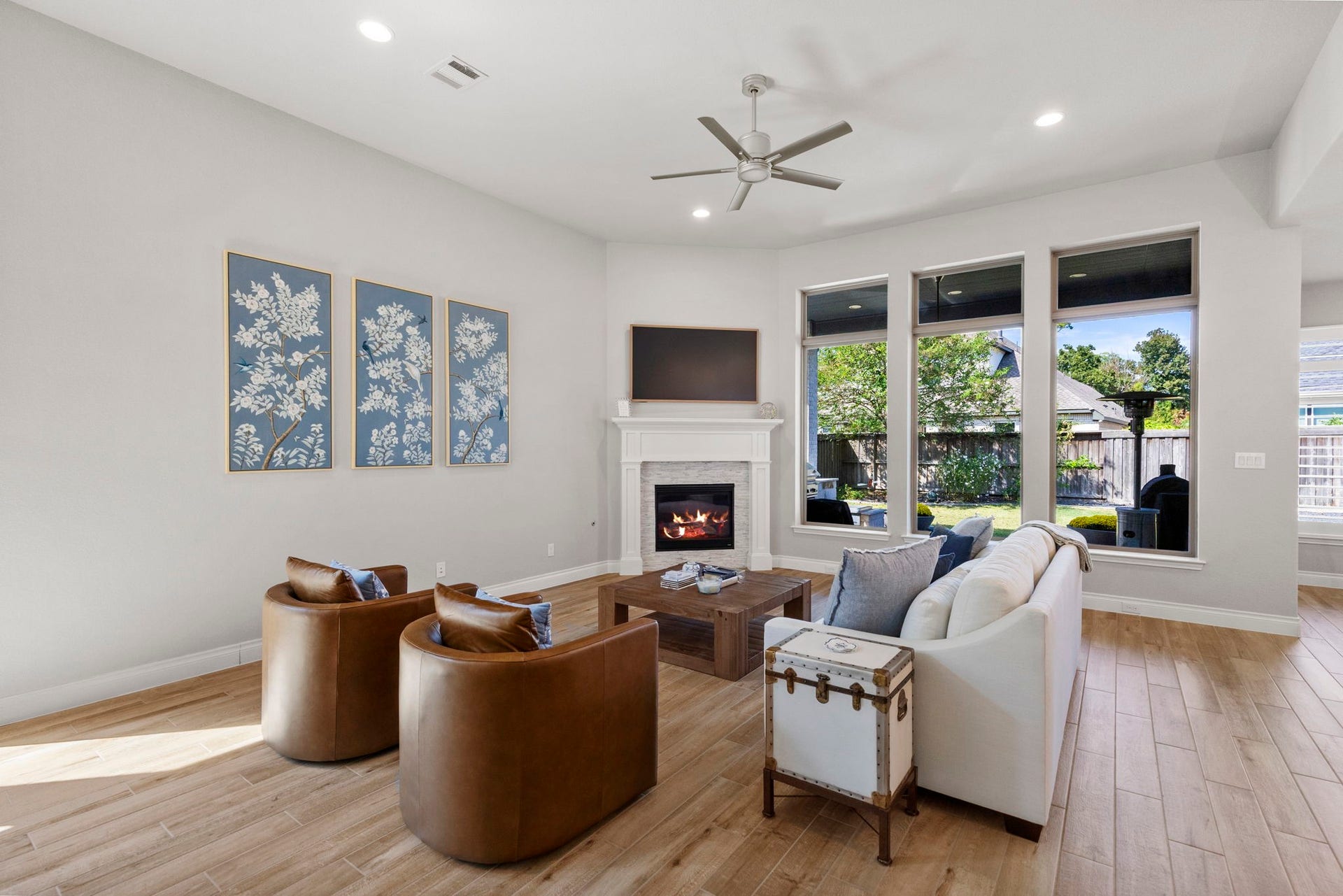 28309 Sterling Oak Drive, Spring, TX 77386 Gorgeous picture windows