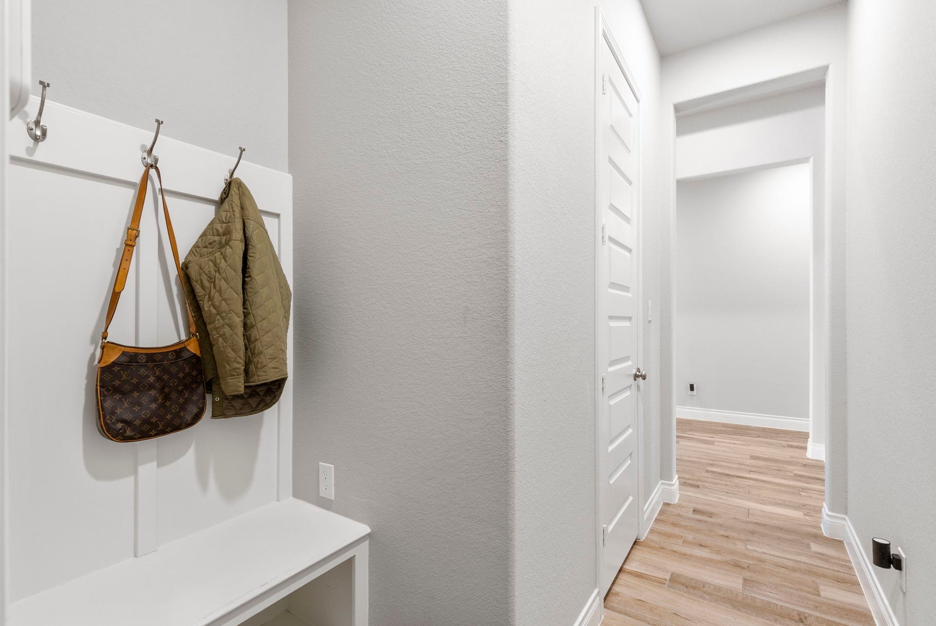 28309 Sterling Oak Drive, Spring, TX 77386 Mudroom just inside garage door