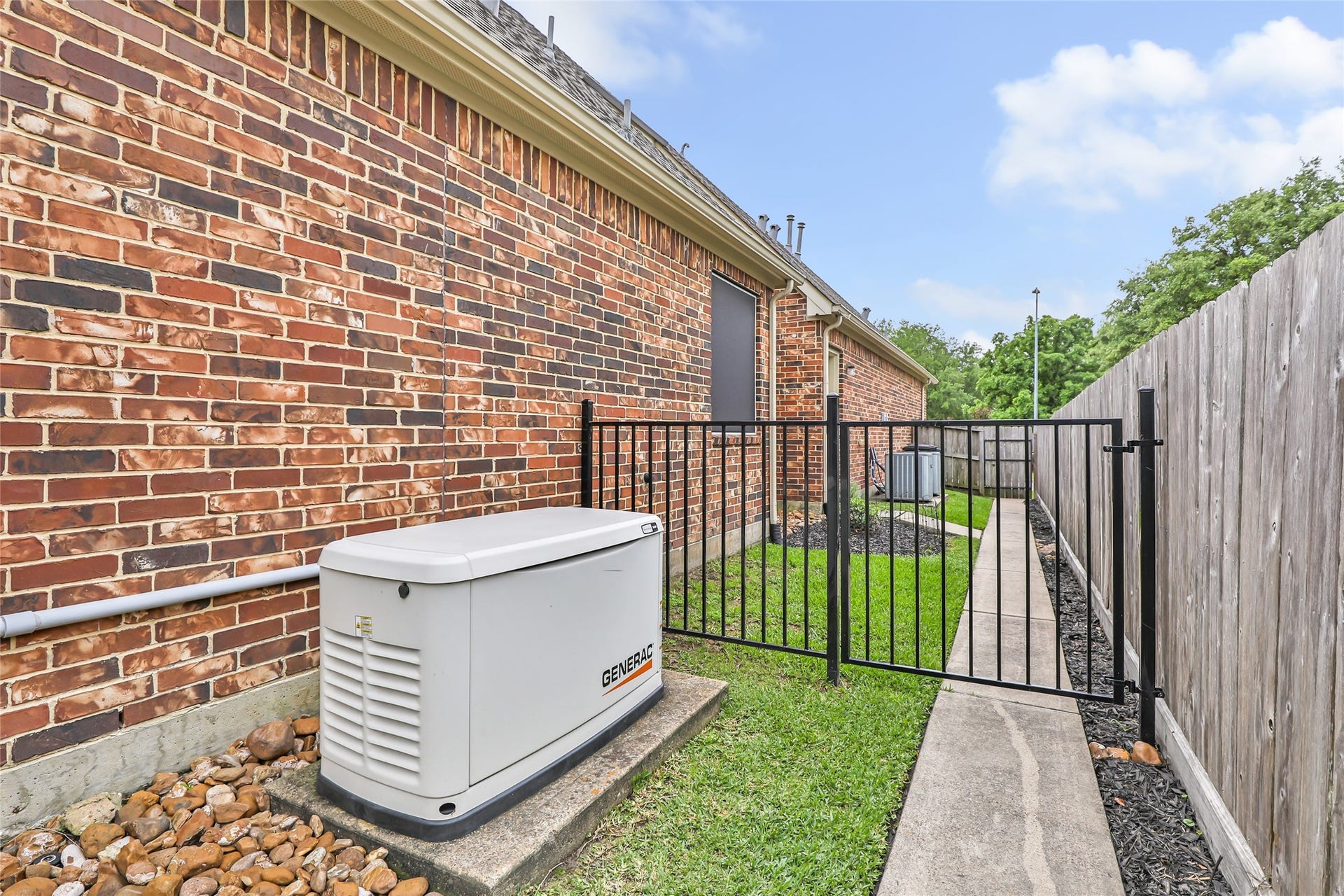 17302 Pipestone Point Court, Humble, TX 77346 17302 Pipestone Point Court, Humble, TX 77346