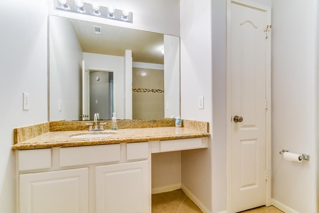 16802 Village View Trail, Sugar Land, TX 77498