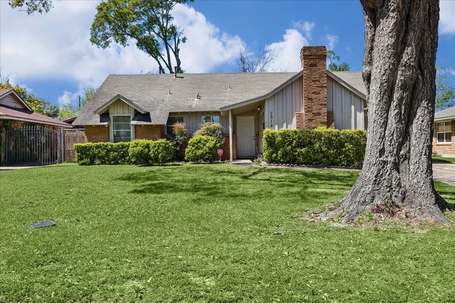 Property photo for 1314 W 31st Street, Houston, TX