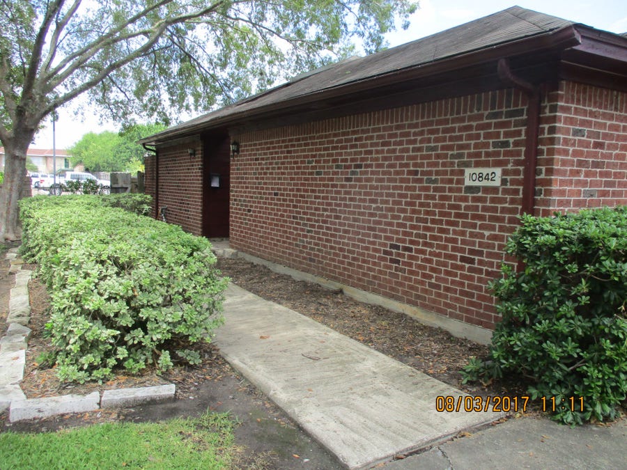 Property photo for 10842 Lynbrook Drive, #a, Houston, TX