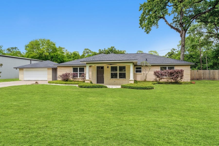 Property photo for 12118 Oralia Drive, Houston, TX