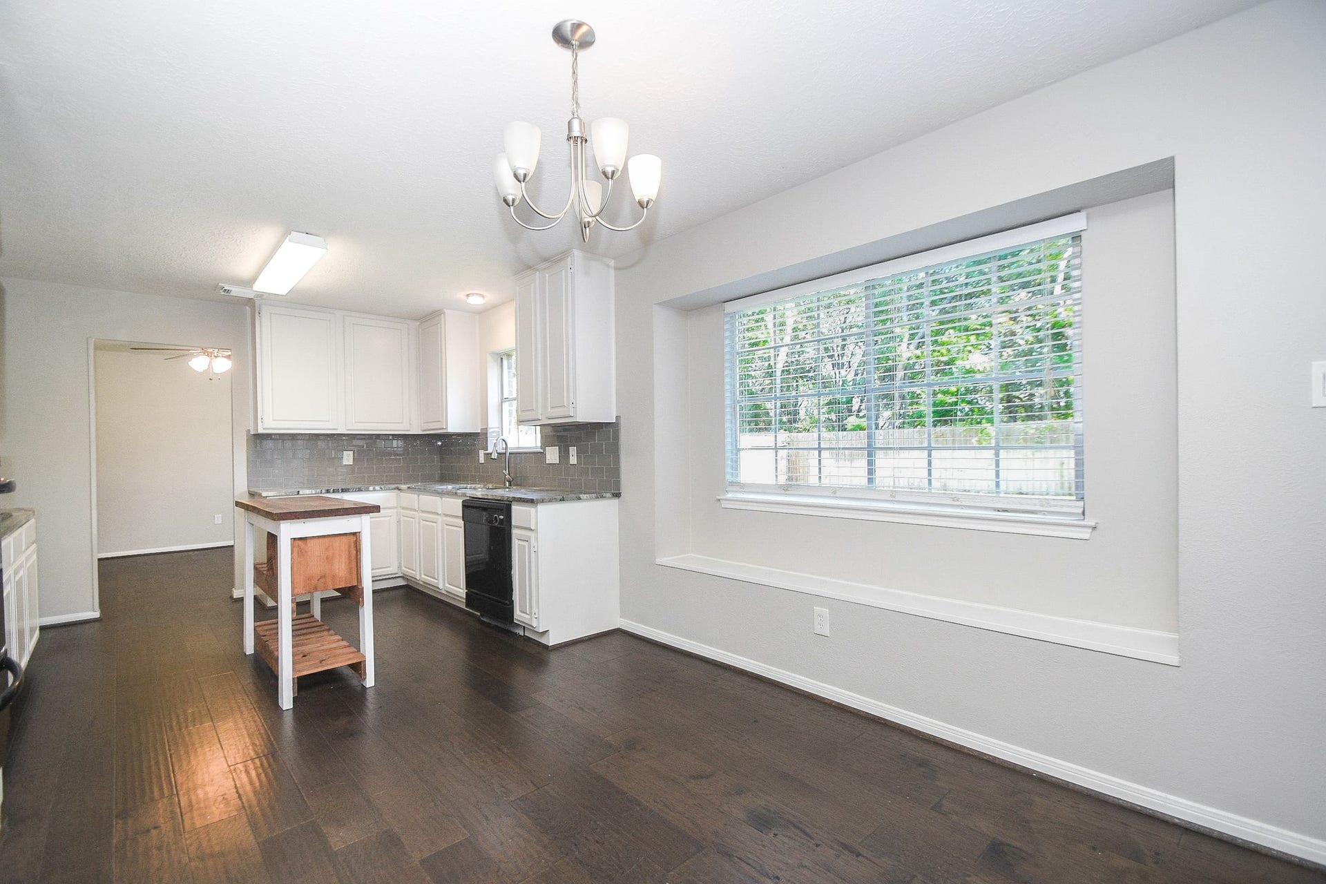 18622 Islandbreeze Drive, Spring, TX 77379 Bright and sunny breakfast nook that overlooks the back yard and no back neighbors.