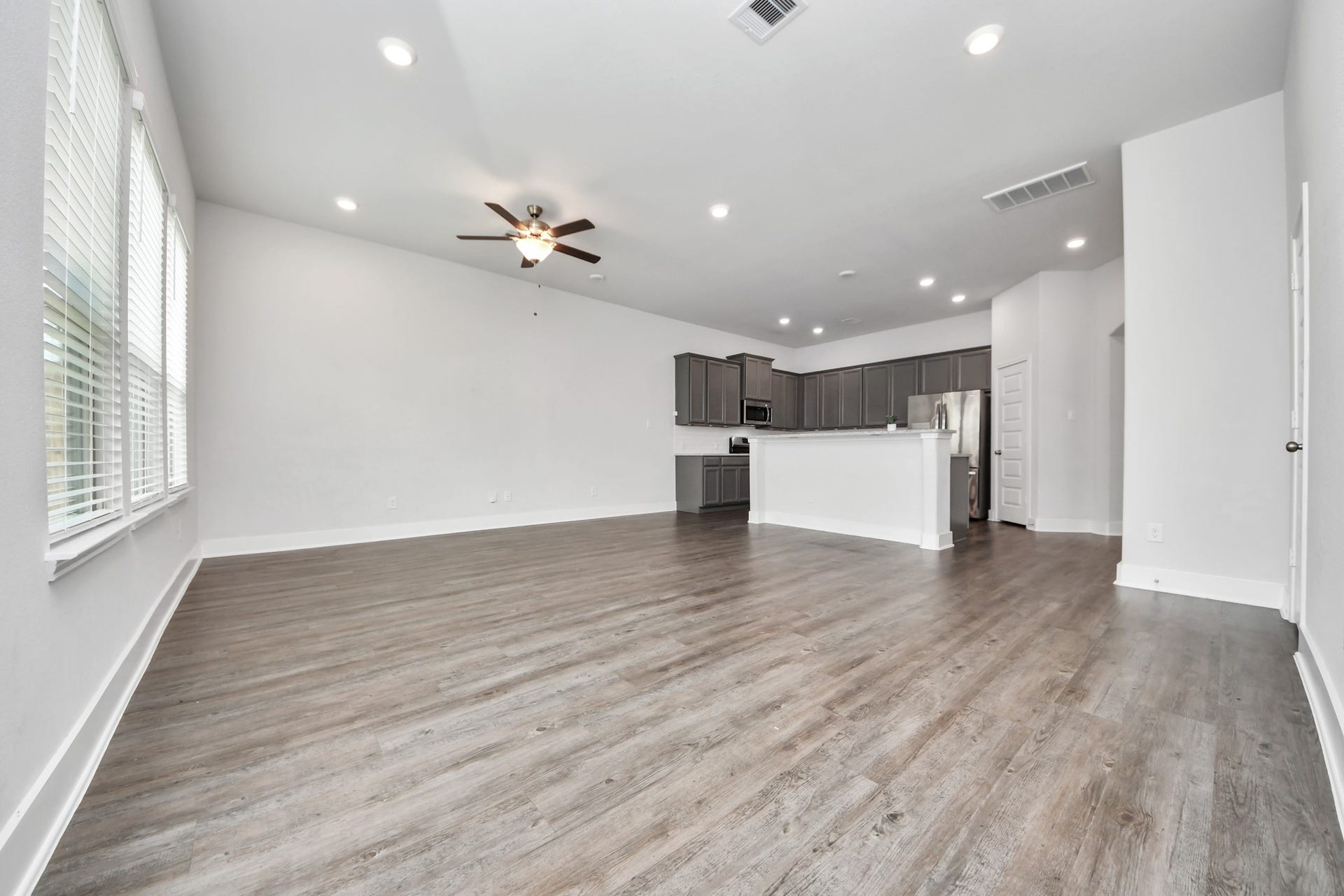 4423 Santorini Lane, Houston, TX 77045