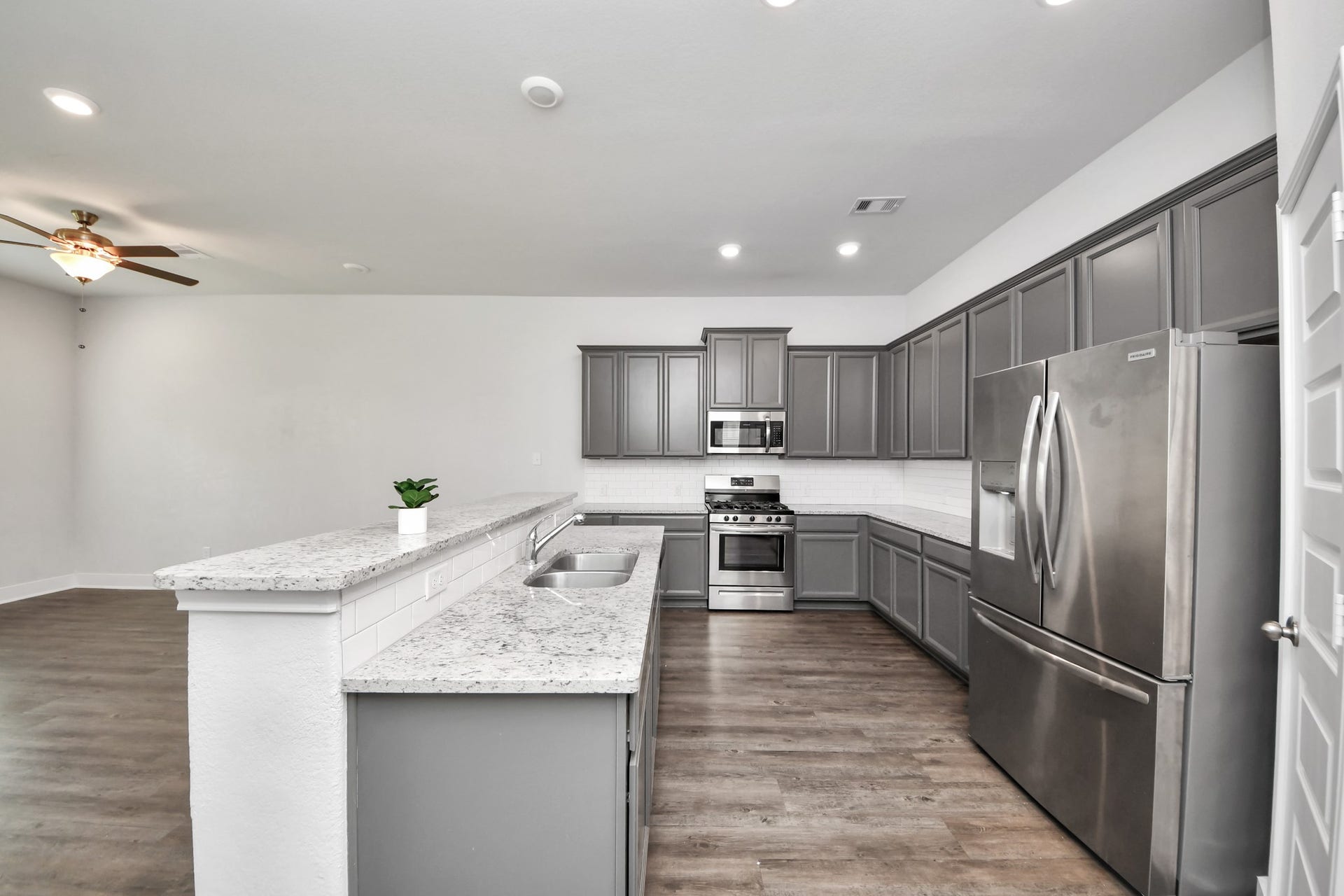 4423 Santorini Lane, Houston, TX 77045