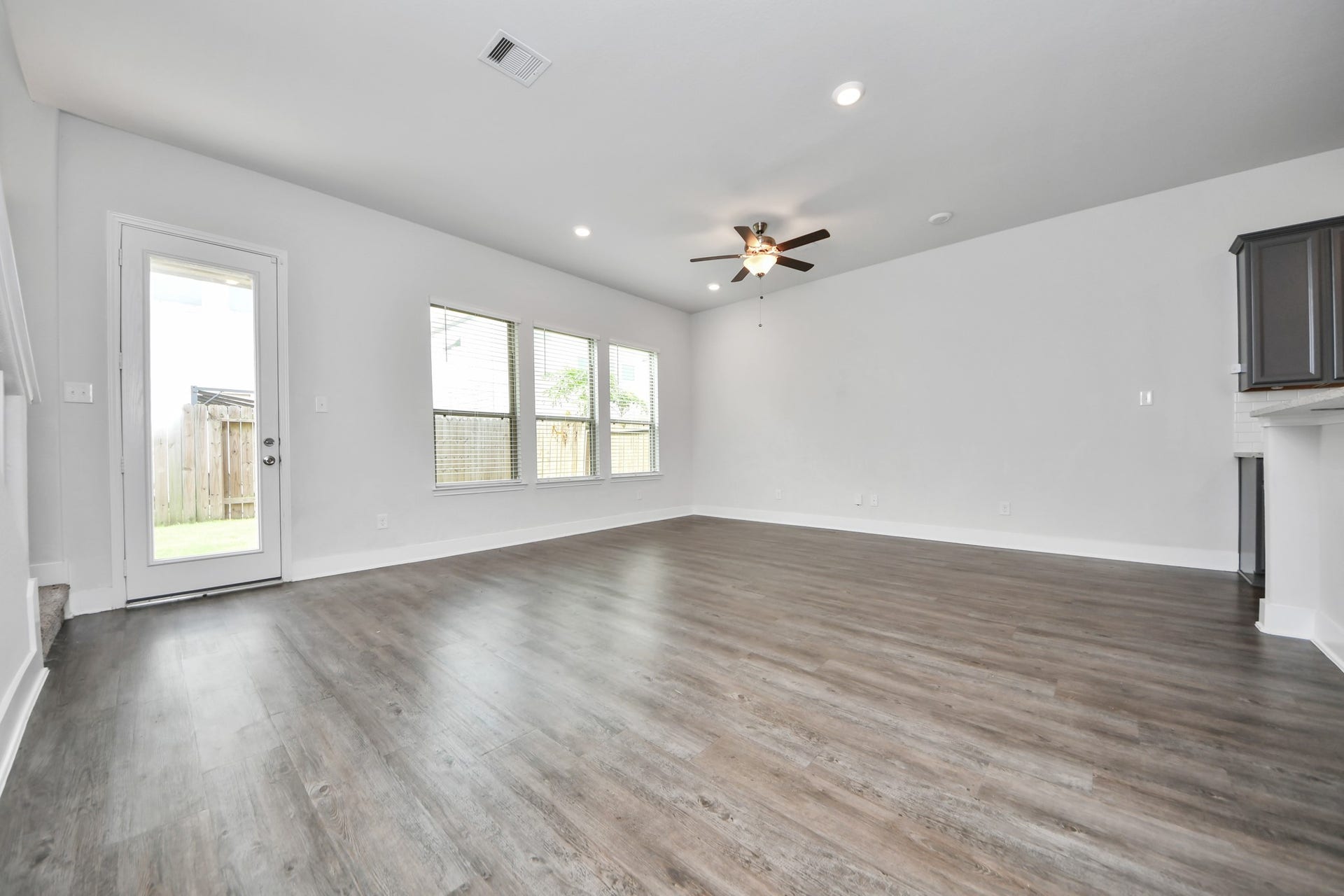 4423 Santorini Lane, Houston, TX 77045