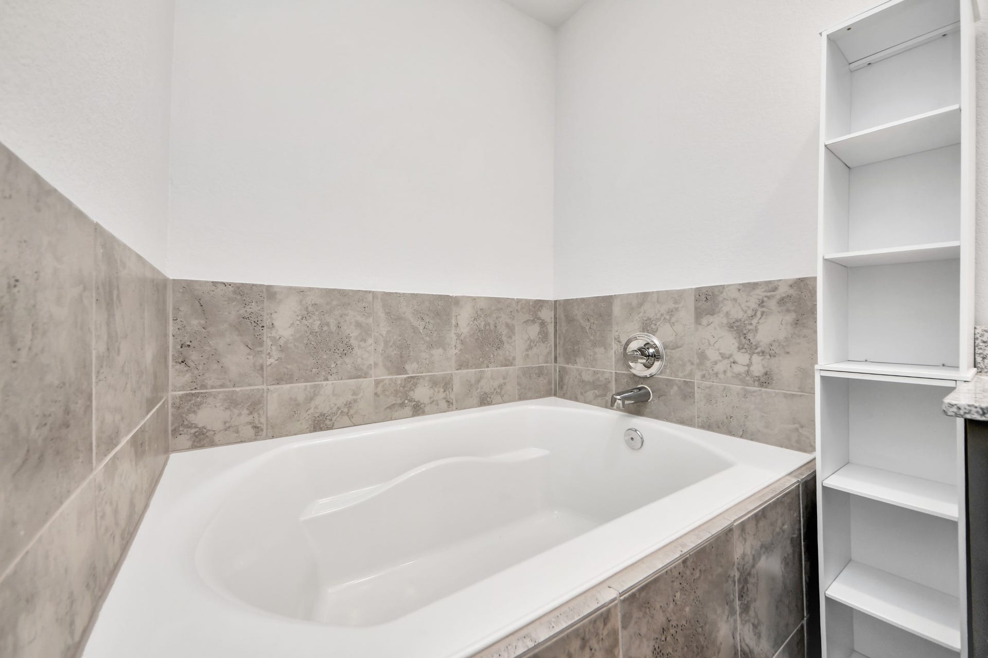 4423 Santorini Lane, Houston, TX 77045