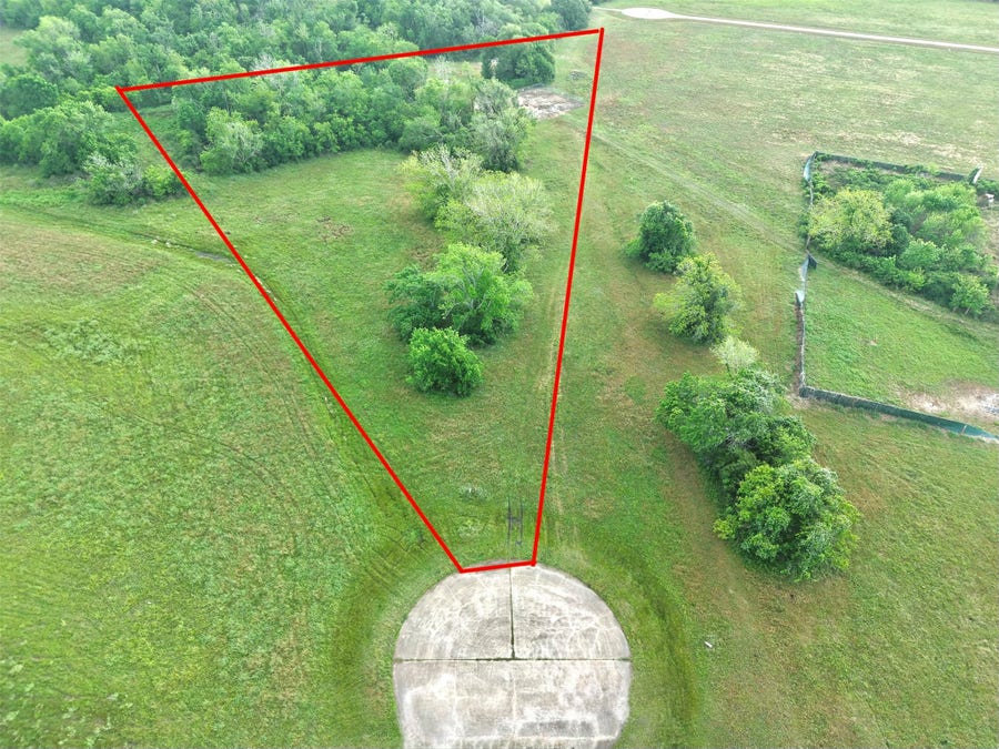 Property photo for 248 Cripple Creek Lane, Angleton, TX