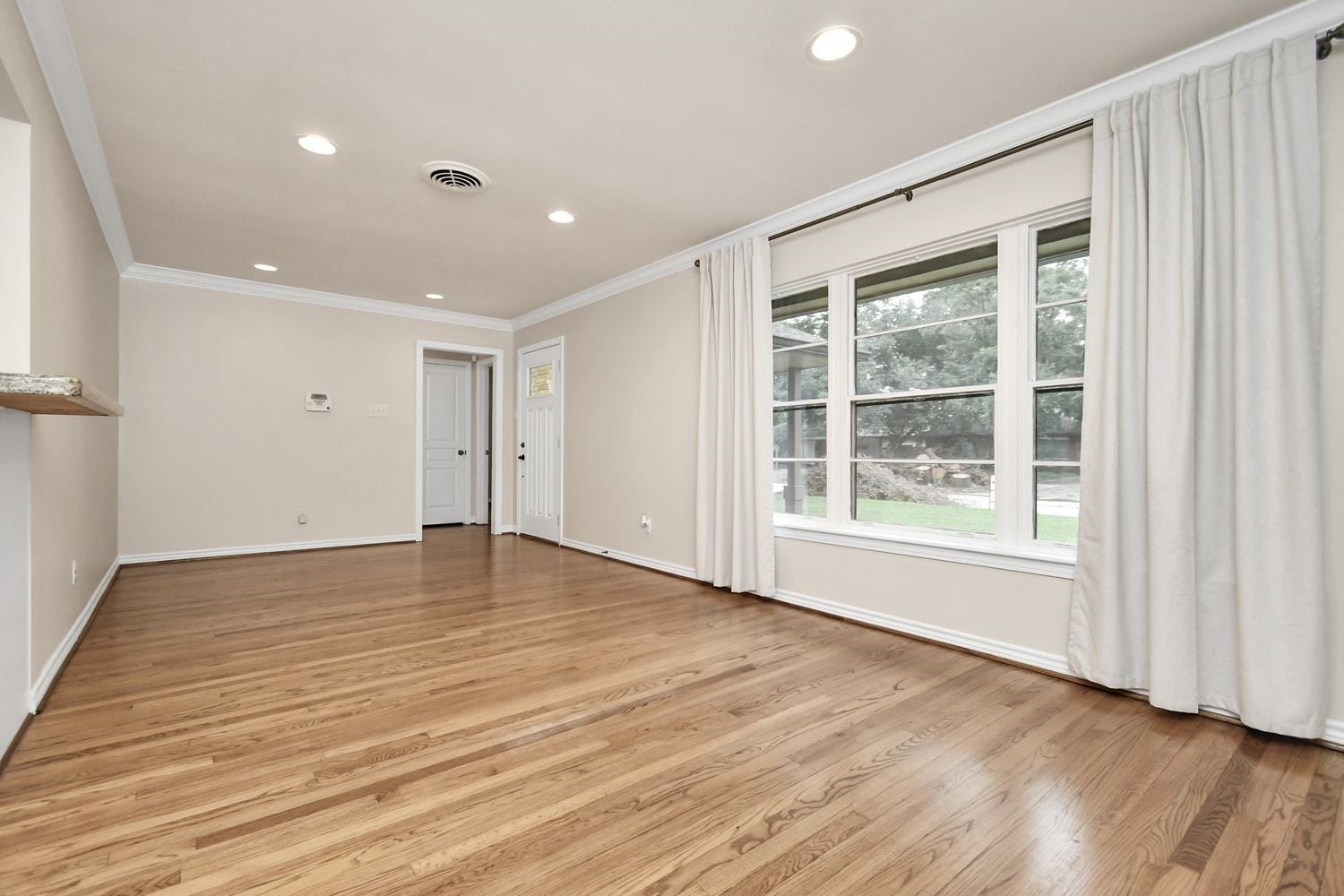 2314 Lamonte Lane, Houston, TX 77018 2314 Lamonte Lane, Houston, TX 77018