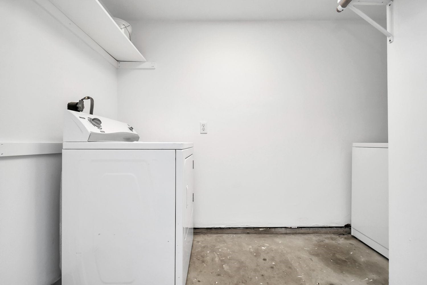 2314 Lamonte Lane, Houston, TX 77018 Washer and Dryer