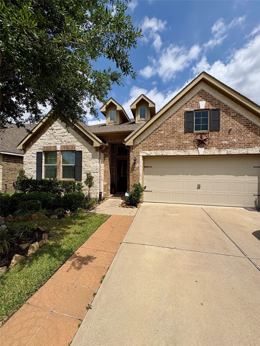 Property photo for 20258 Fossil Valley Lane, Cypress, TX