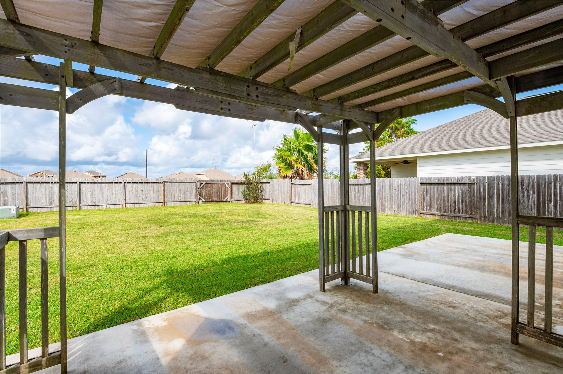 512 Forest Village Circle, La Marque, TX 77568 512 Forest Village Circle, La Marque, TX 77568