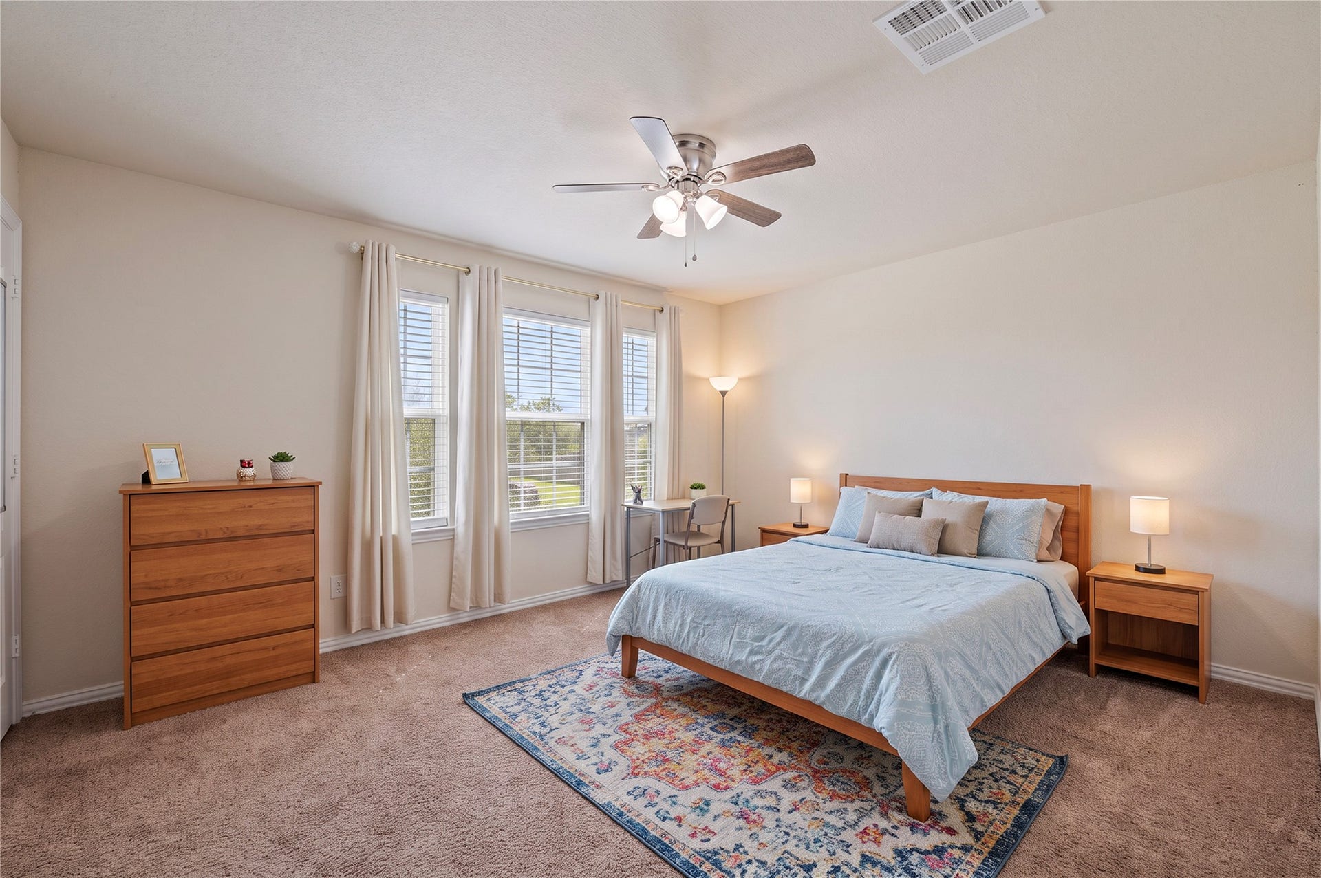 512 Forest Village Circle, La Marque, TX 77568 Secondary Bedroom VS