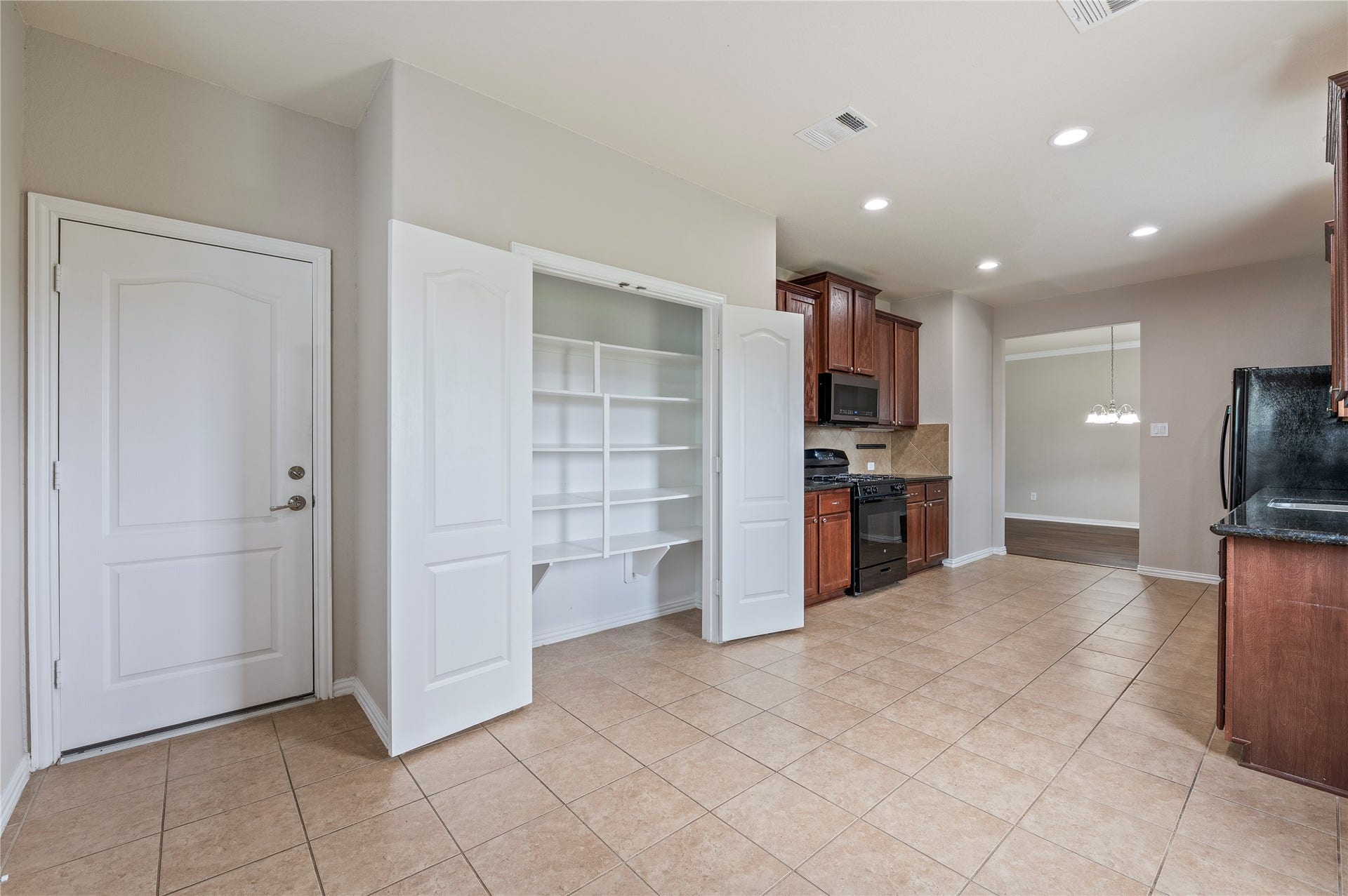 512 Forest Village Circle, La Marque, TX 77568 512 Forest Village Circle, La Marque, TX 77568