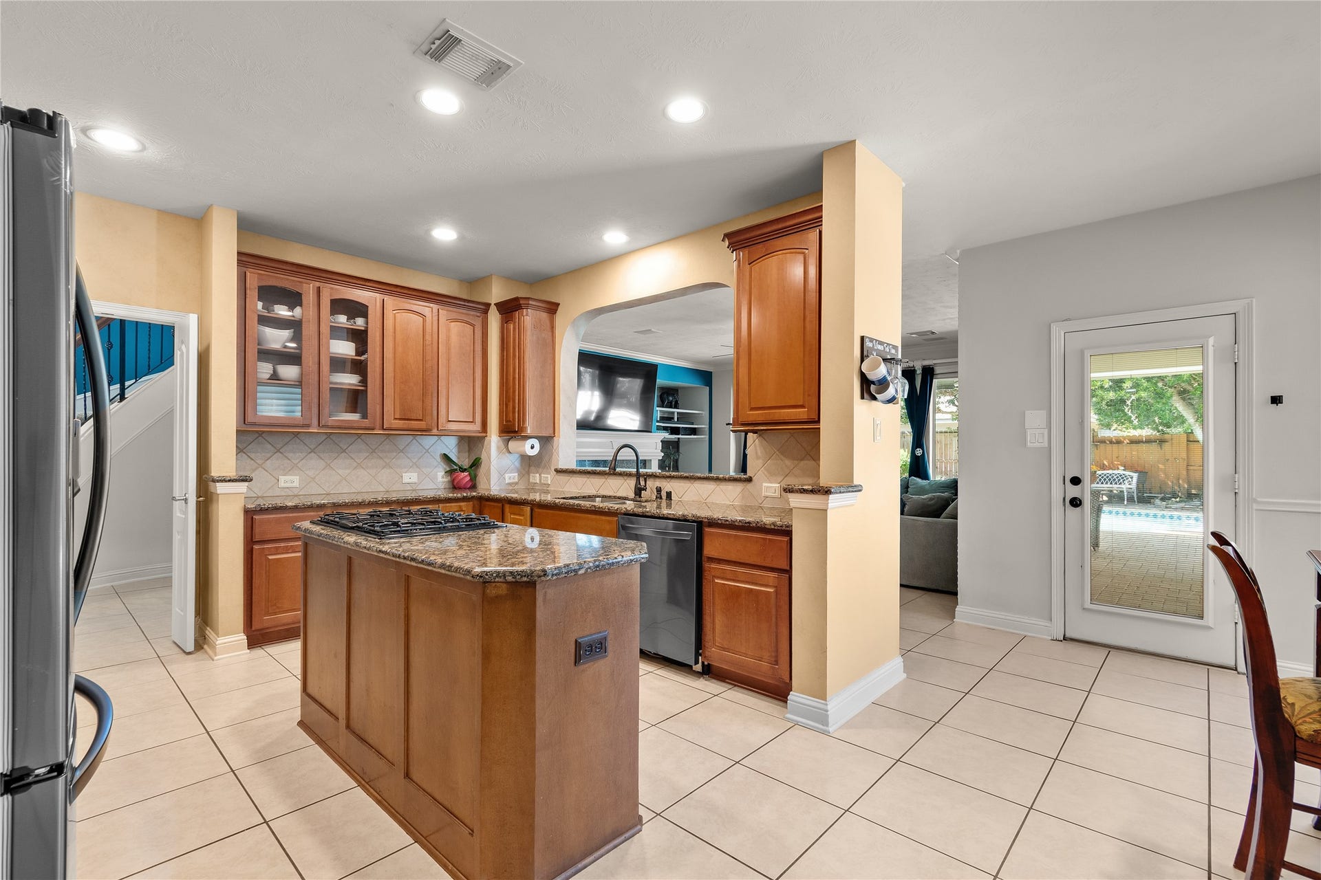 11 Saint Thomas Court, Houston, TX 77070 11 Saint Thomas Court, Houston, TX 77070