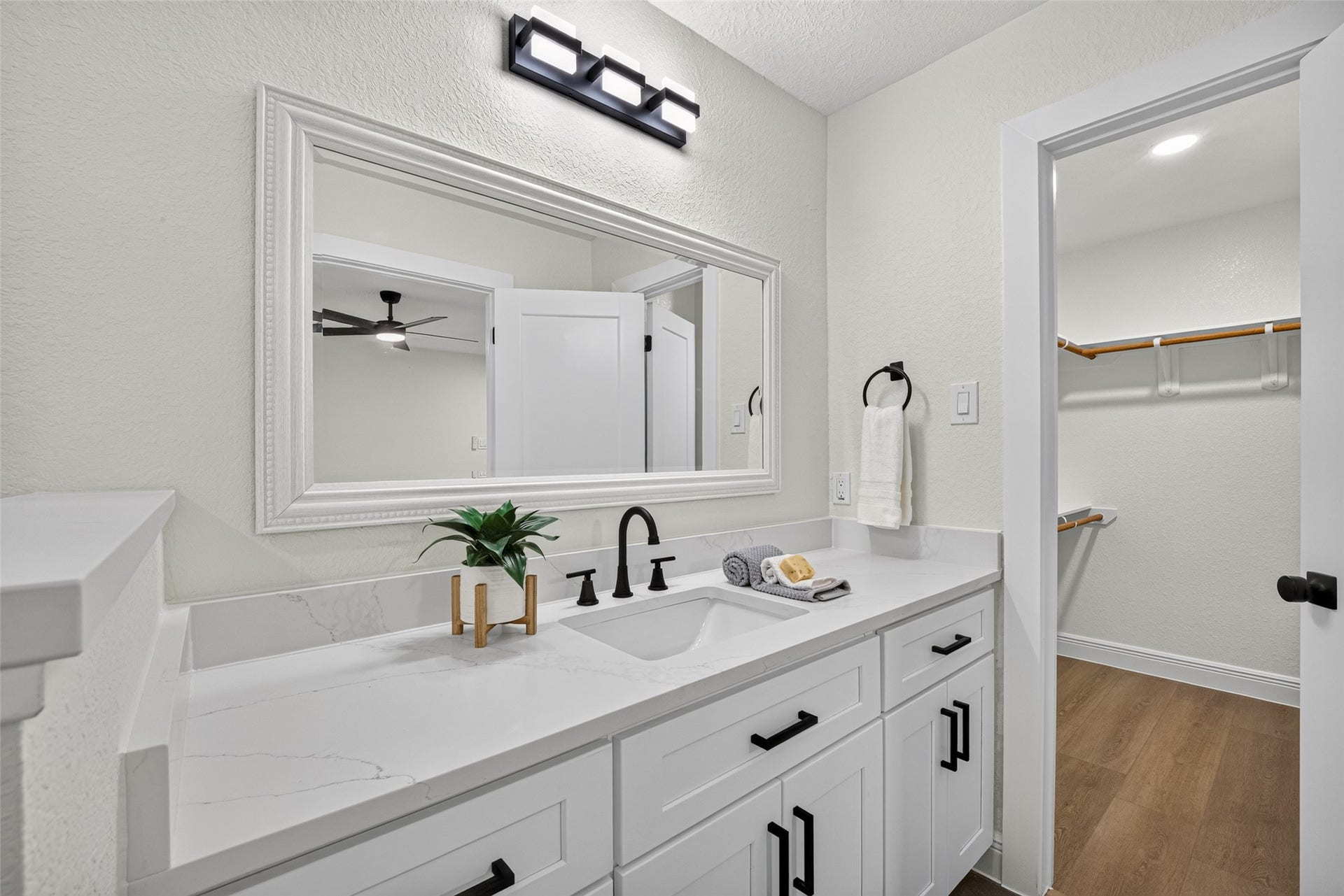 903 Chetwood Circle, League City, TX 77573 903 Chetwood Circle, League City, TX 77573