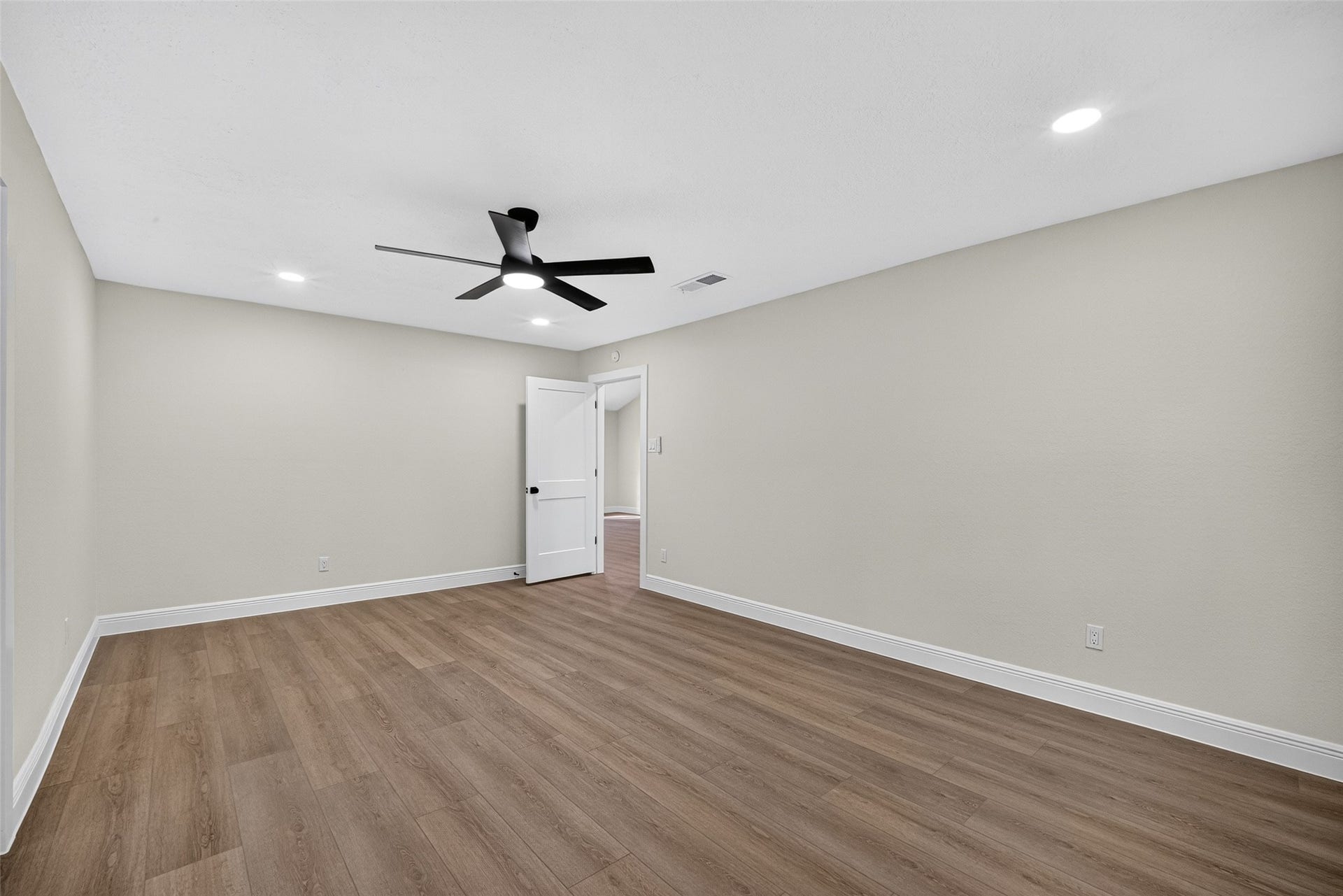 903 Chetwood Circle, League City, TX 77573 903 Chetwood Circle, League City, TX 77573