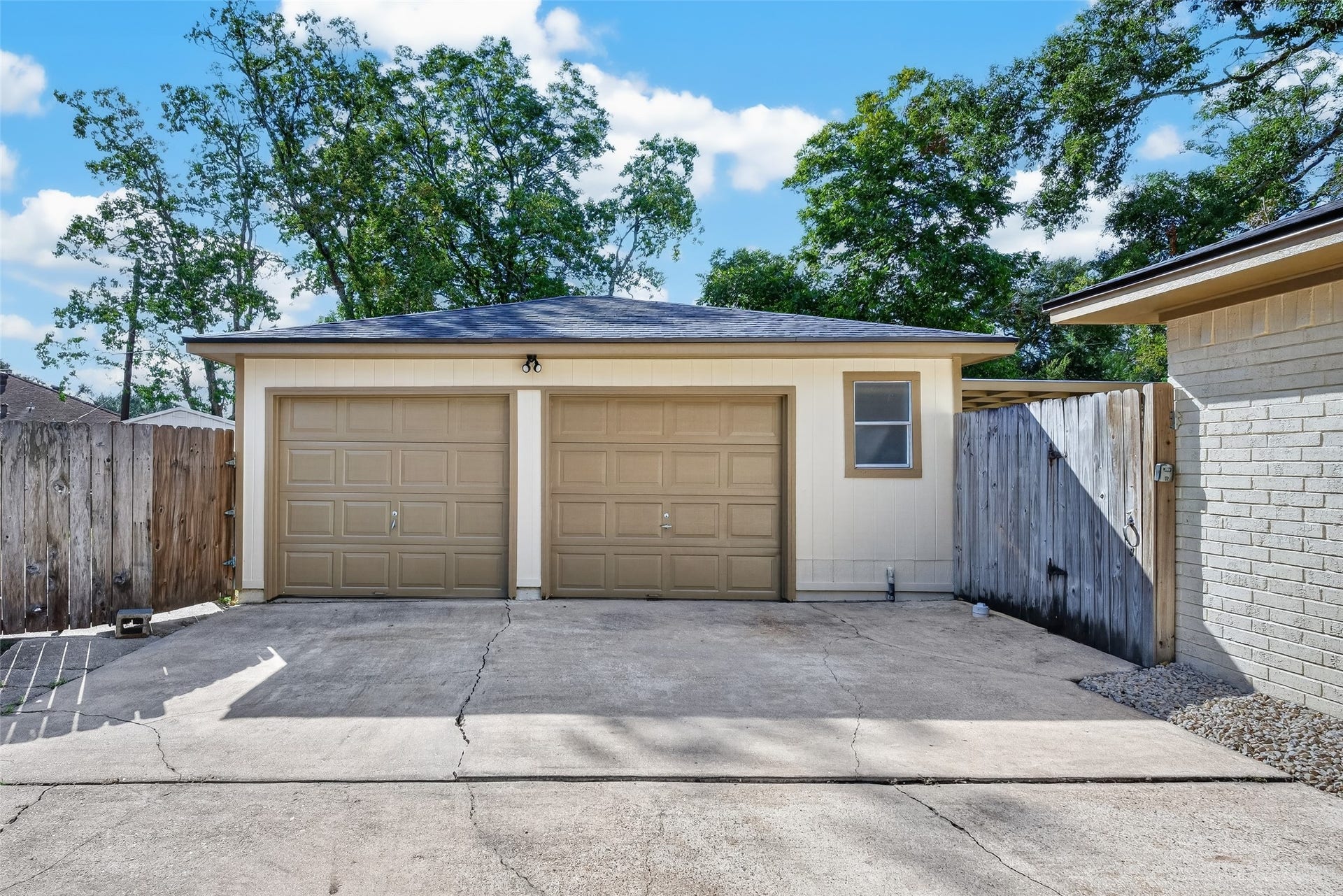 903 Chetwood Circle, League City, TX 77573 903 Chetwood Circle, League City, TX 77573