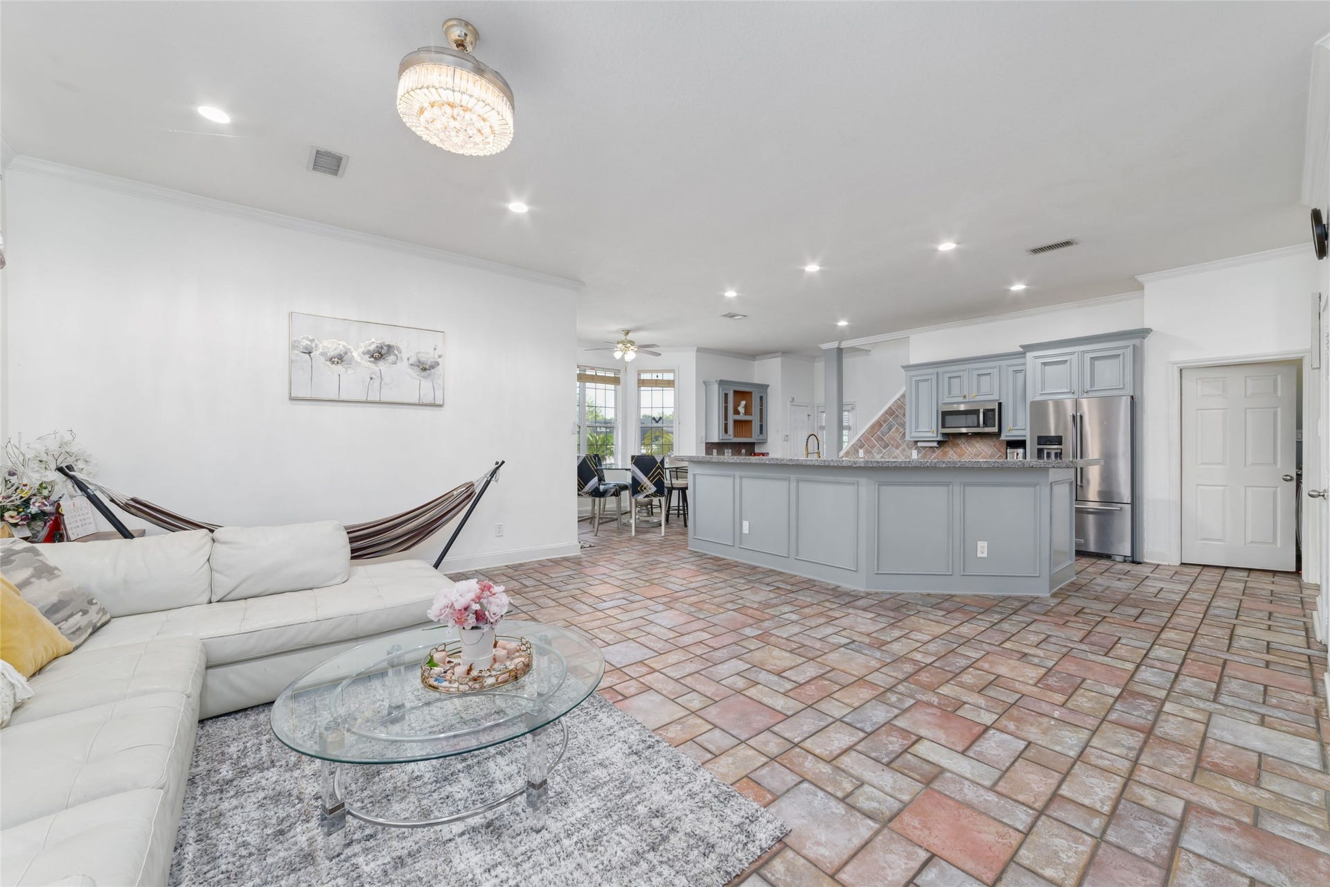 1513 County Road 149, Alvin, TX 77511