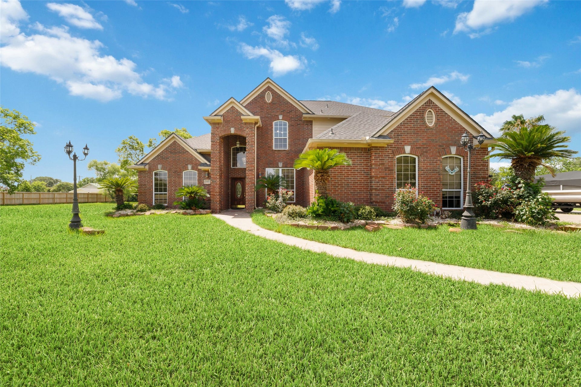 1513 County Road 149, Alvin, TX 77511